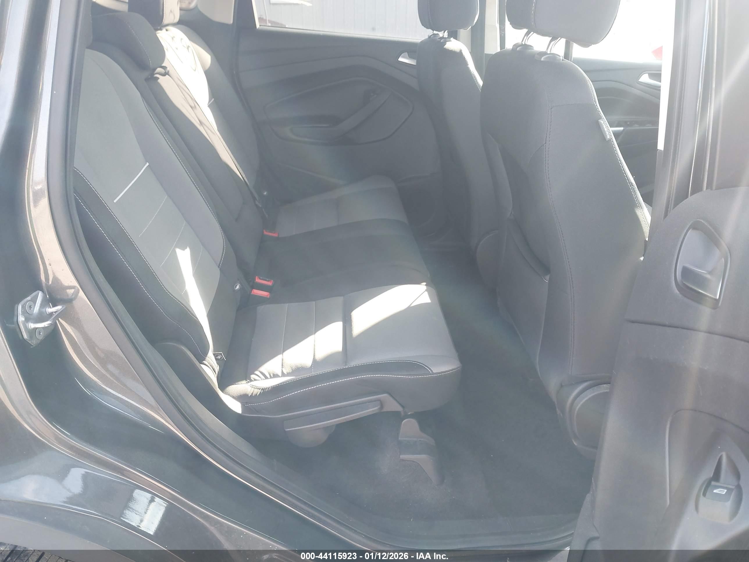 FORD ESCAPE image 8