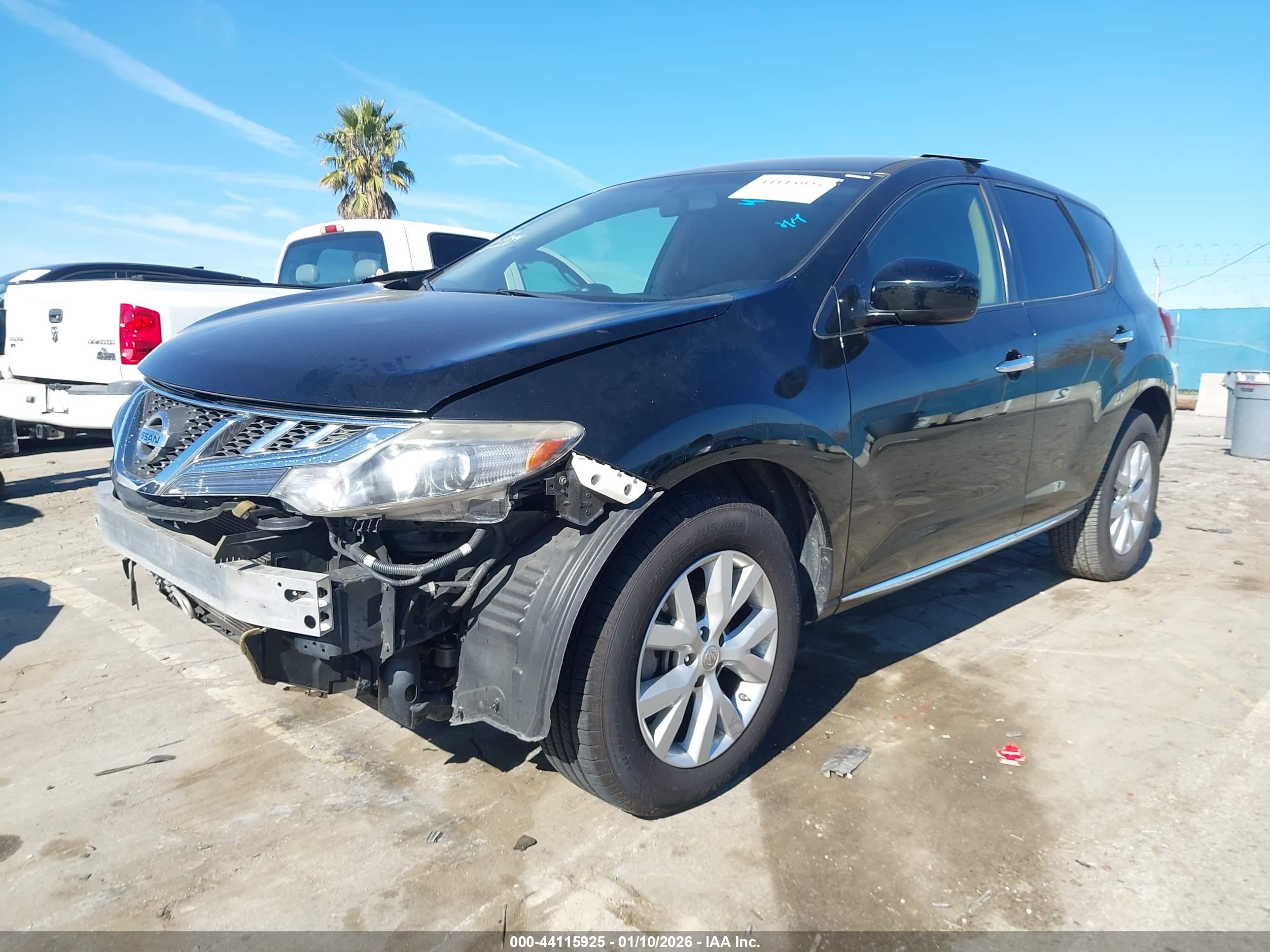 NISSAN MURANO image 2