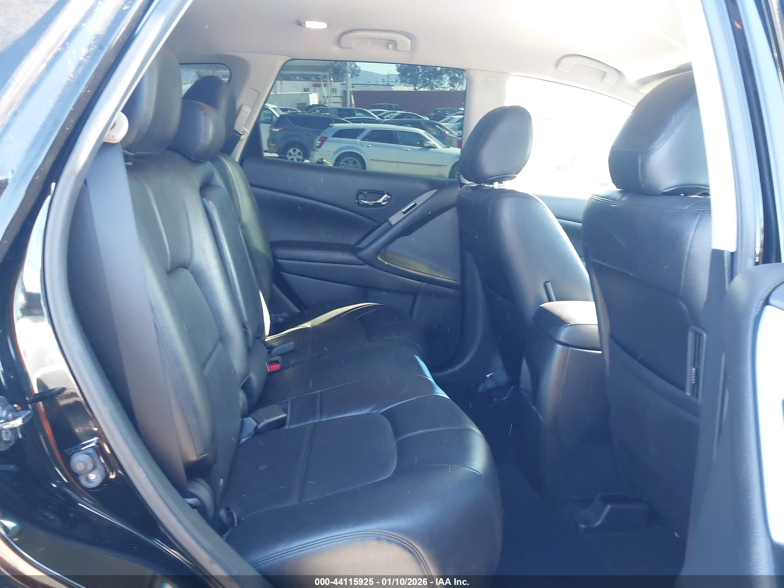 NISSAN MURANO image 8