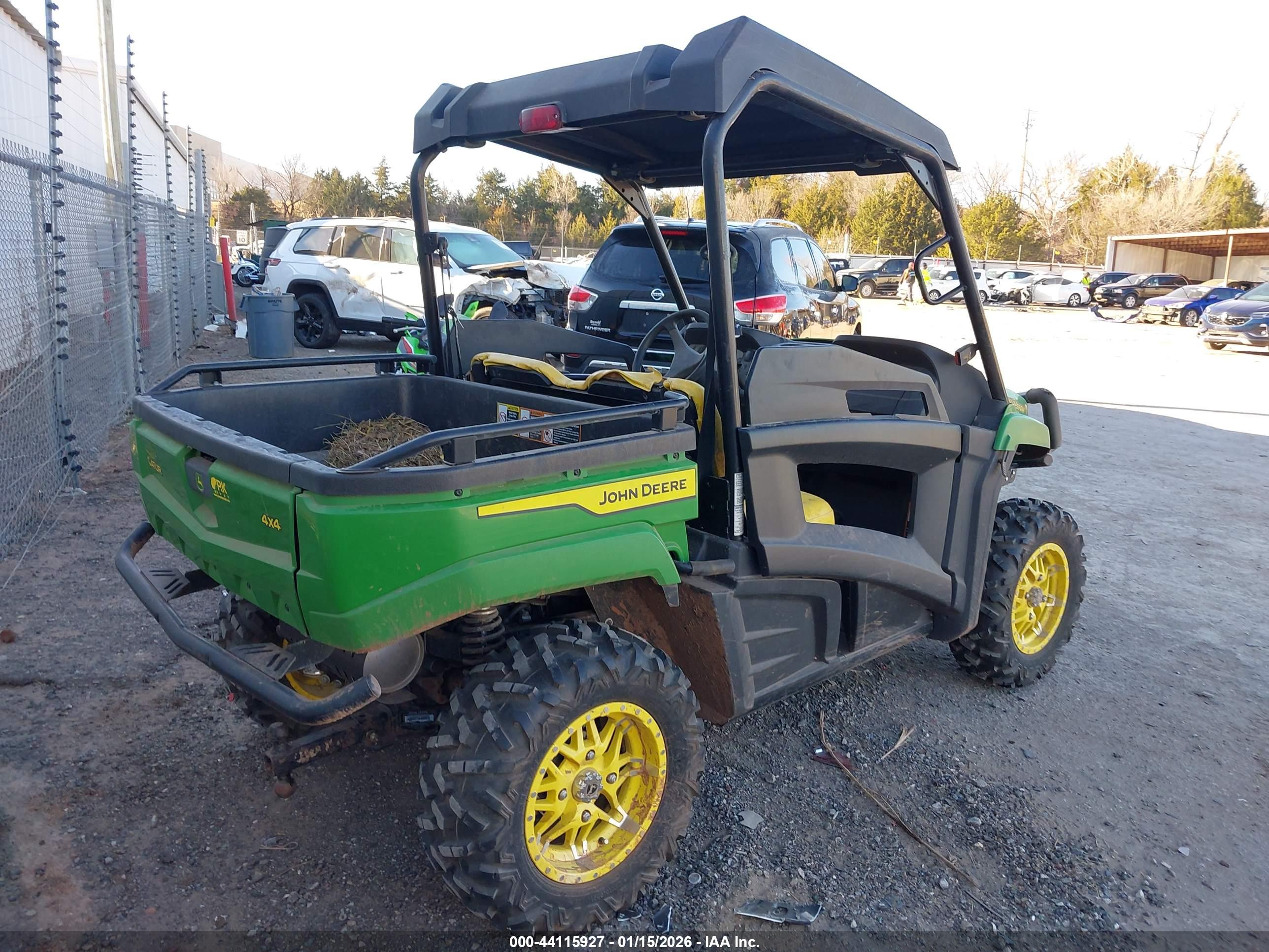 JOHN DEERE image 4