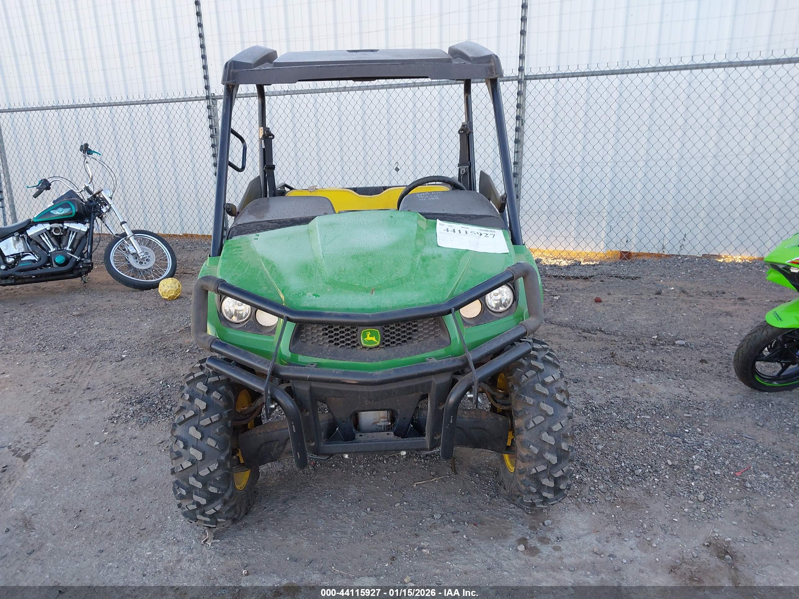 JOHN DEERE image 5