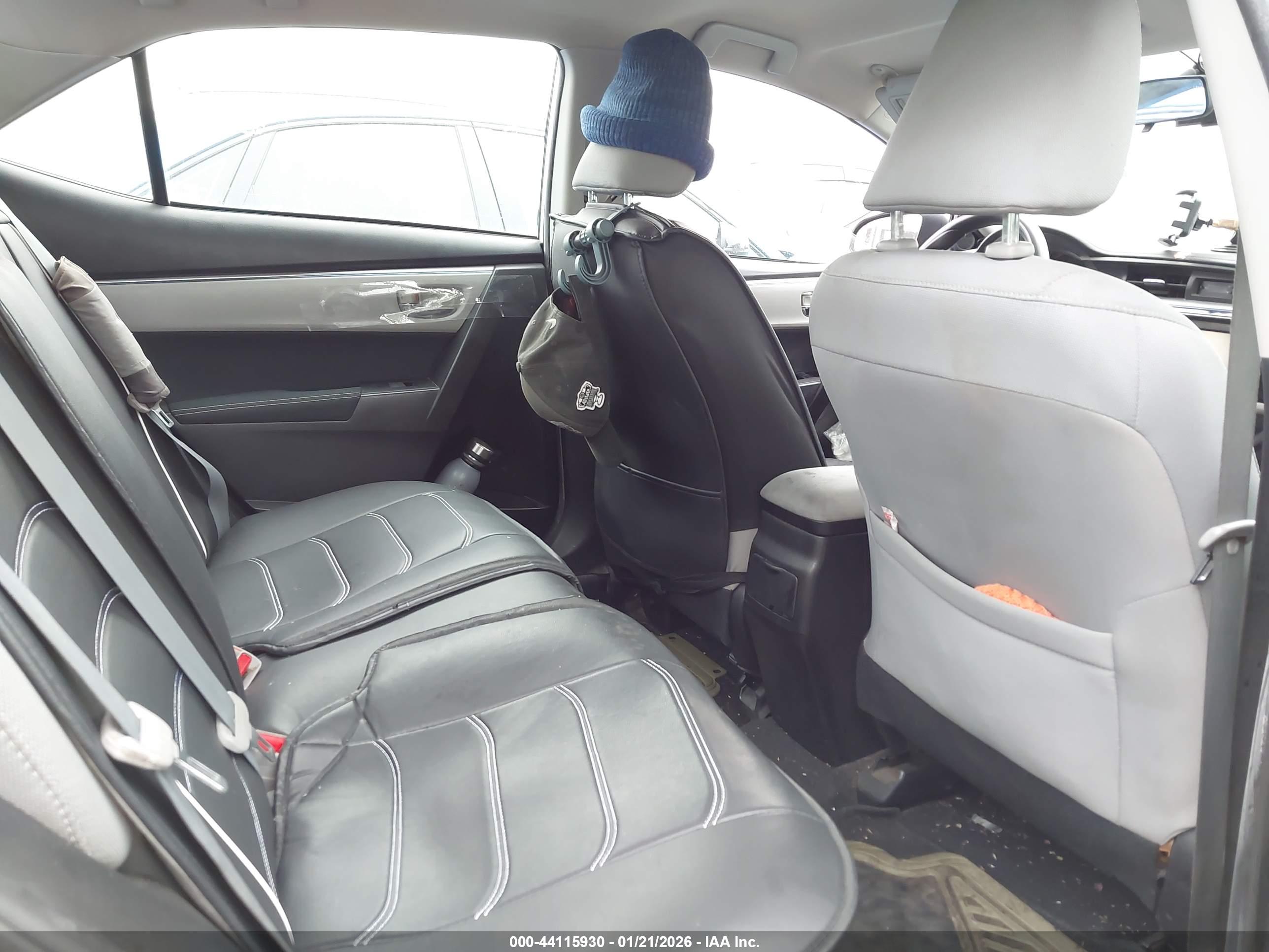 TOYOTA COROLLA image 8