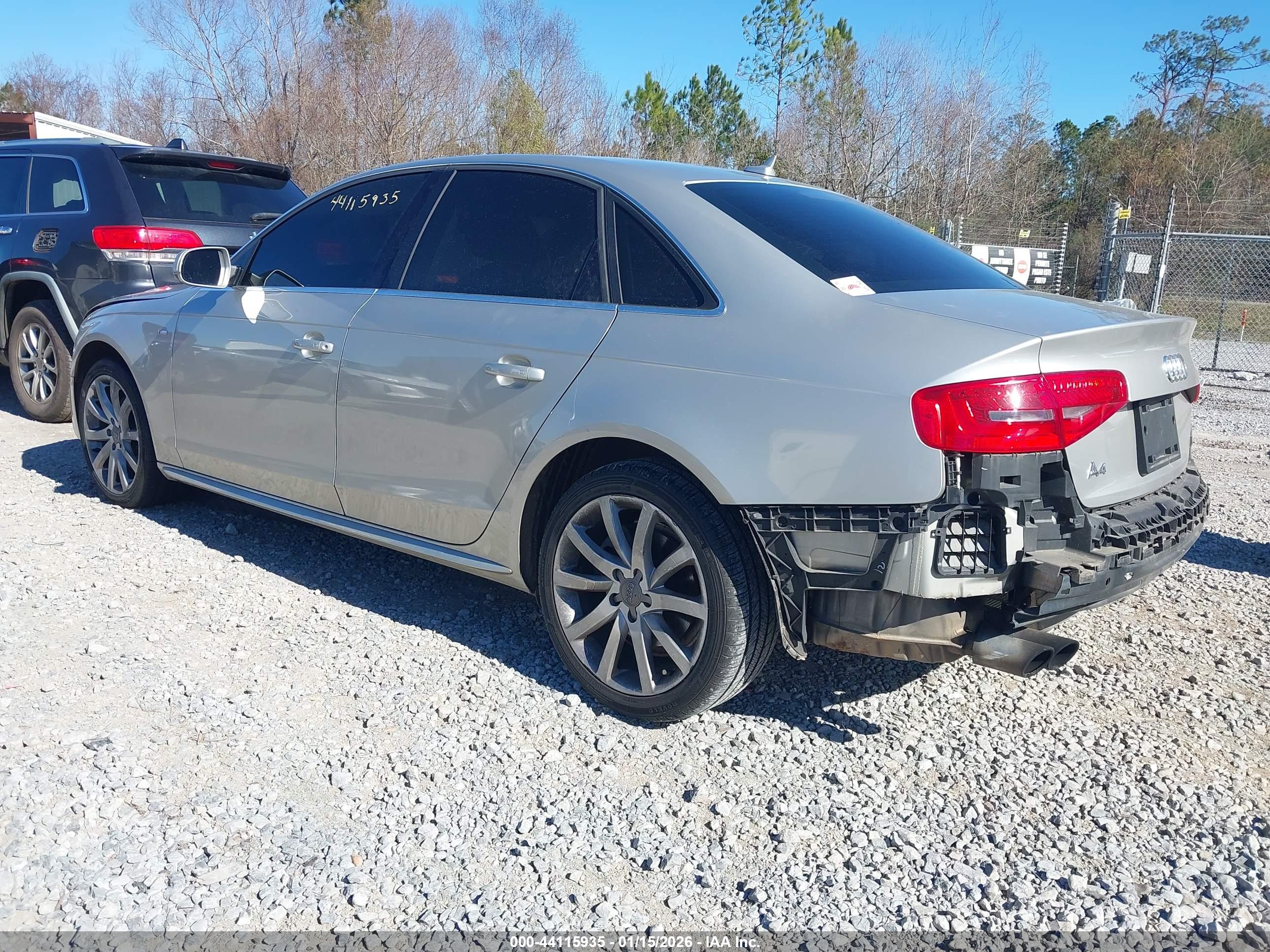 AUDI A4 image 3