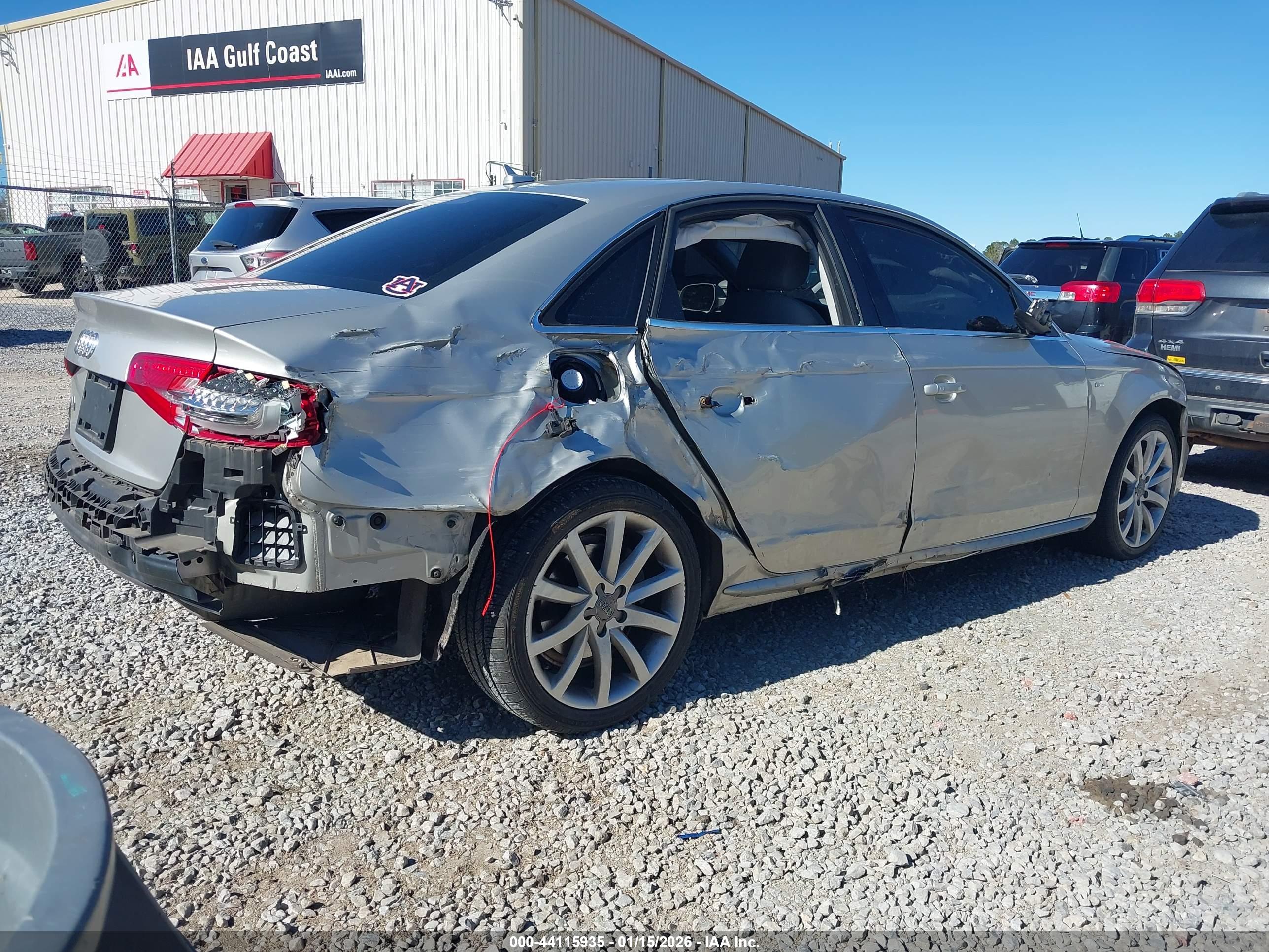 AUDI A4 image 4