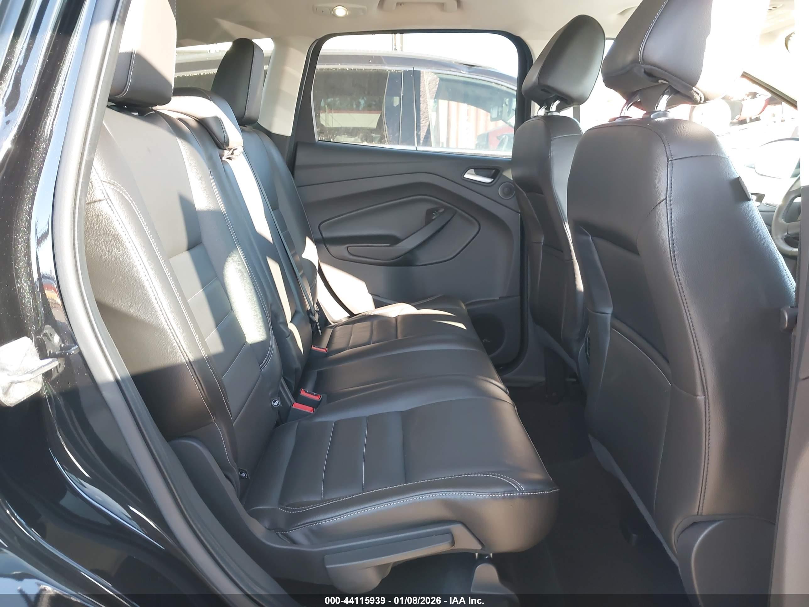 FORD ESCAPE image 8
