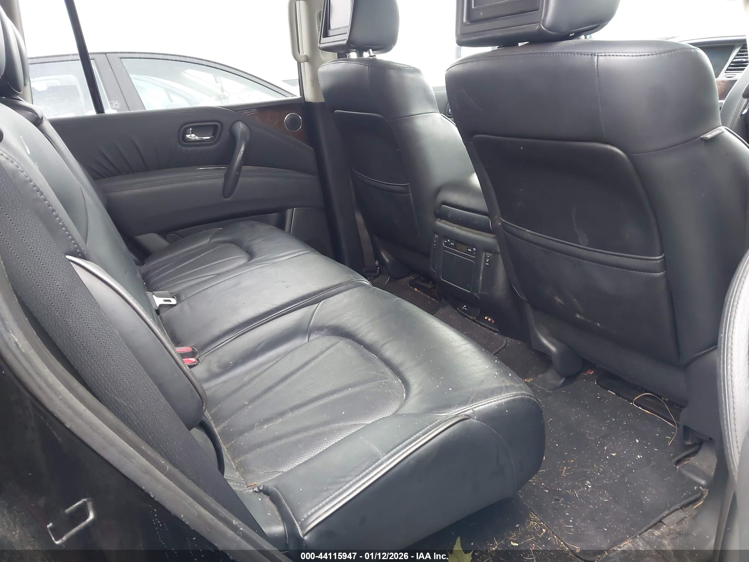 INFINITI QX56 image 8