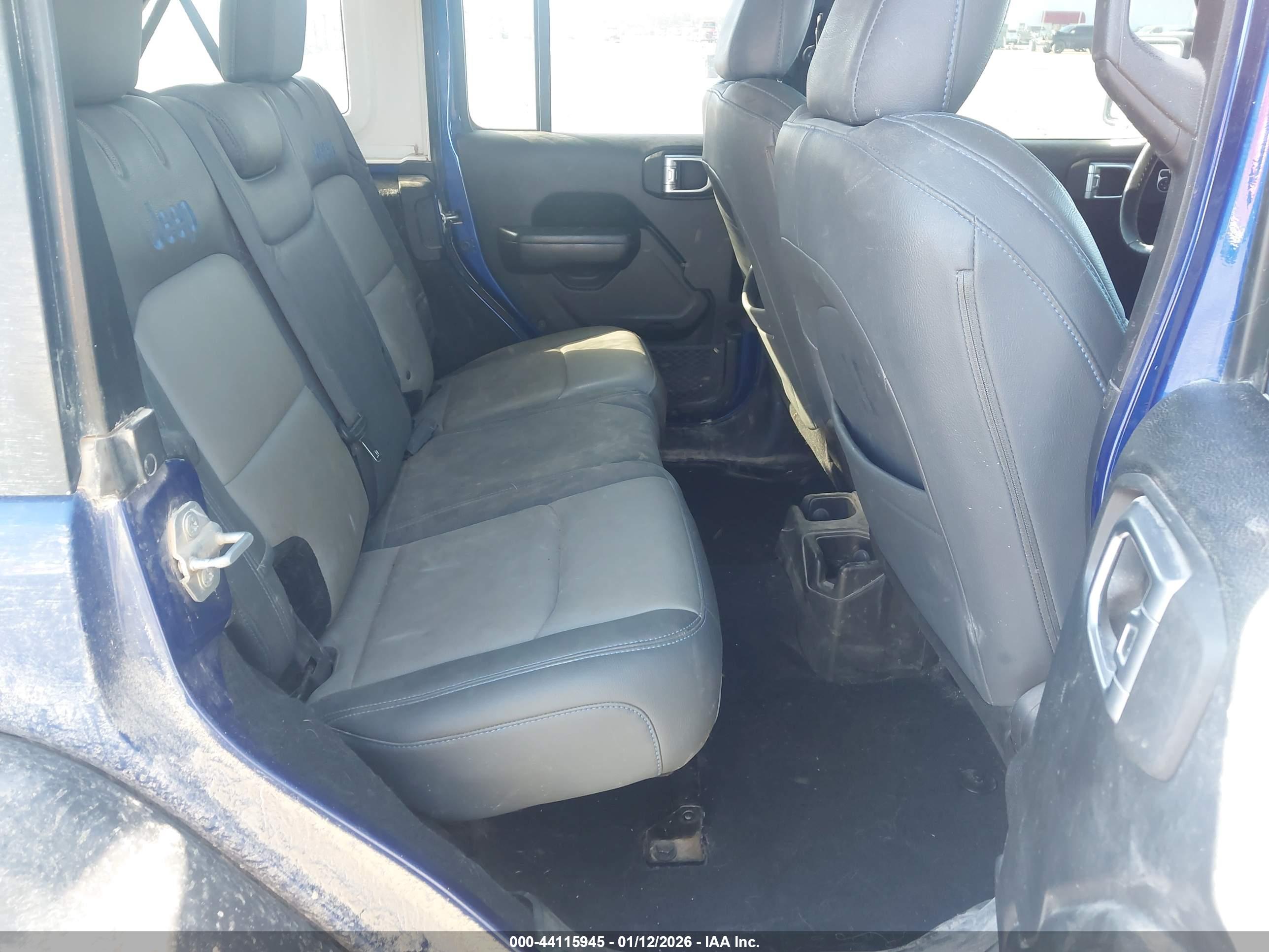JEEP WRANGLER image 8