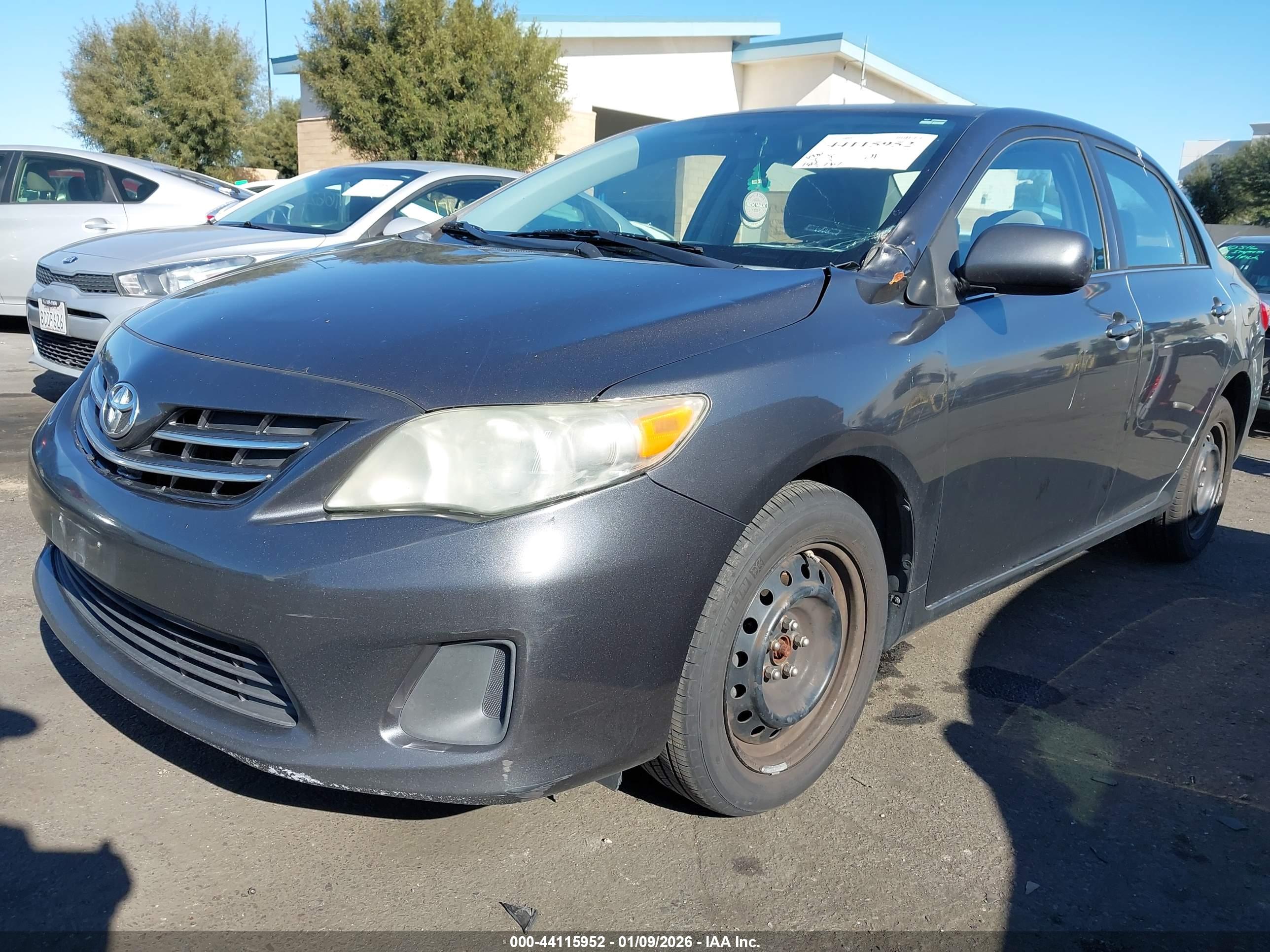 TOYOTA COROLLA image 2