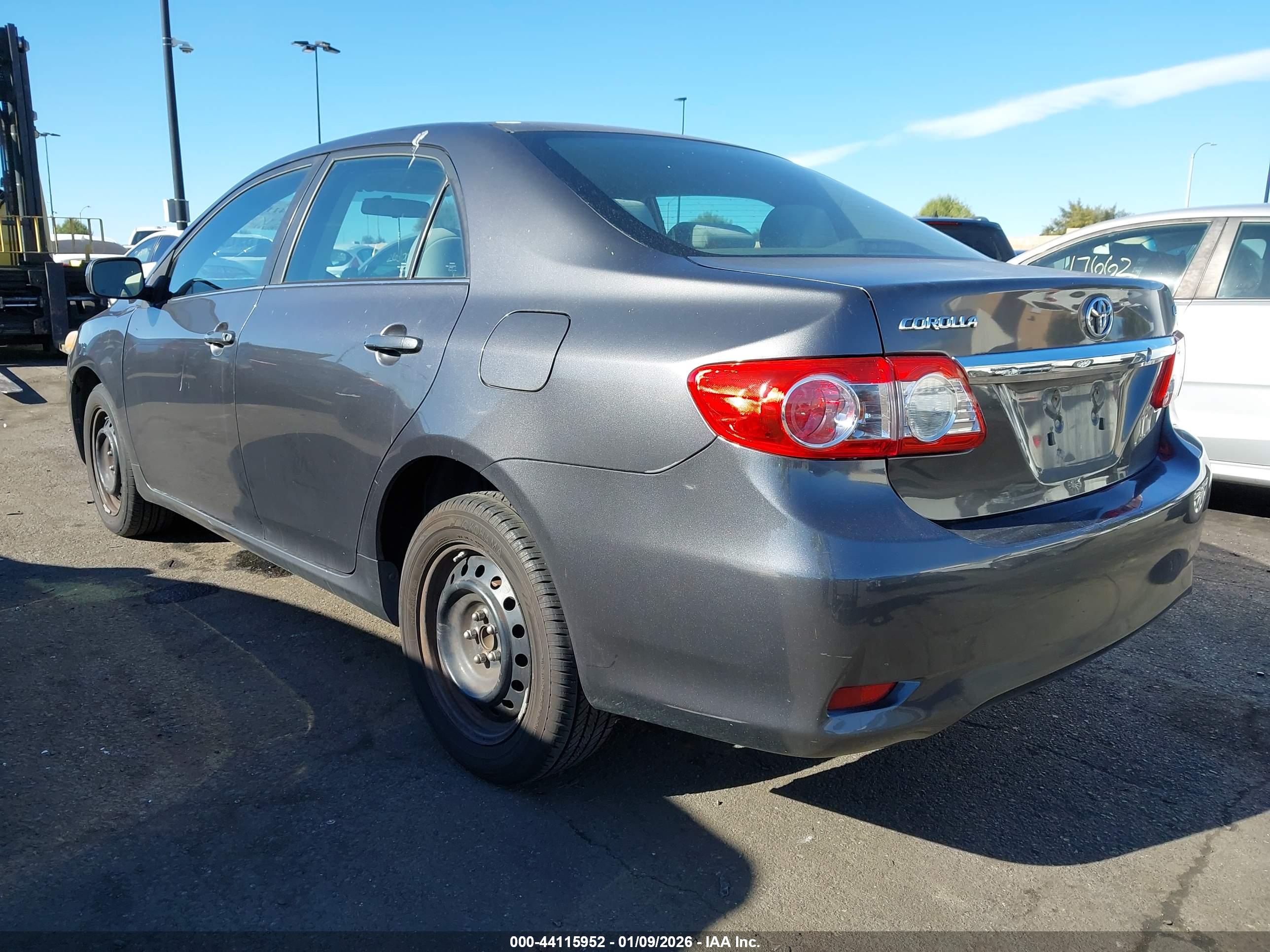 TOYOTA COROLLA image 3