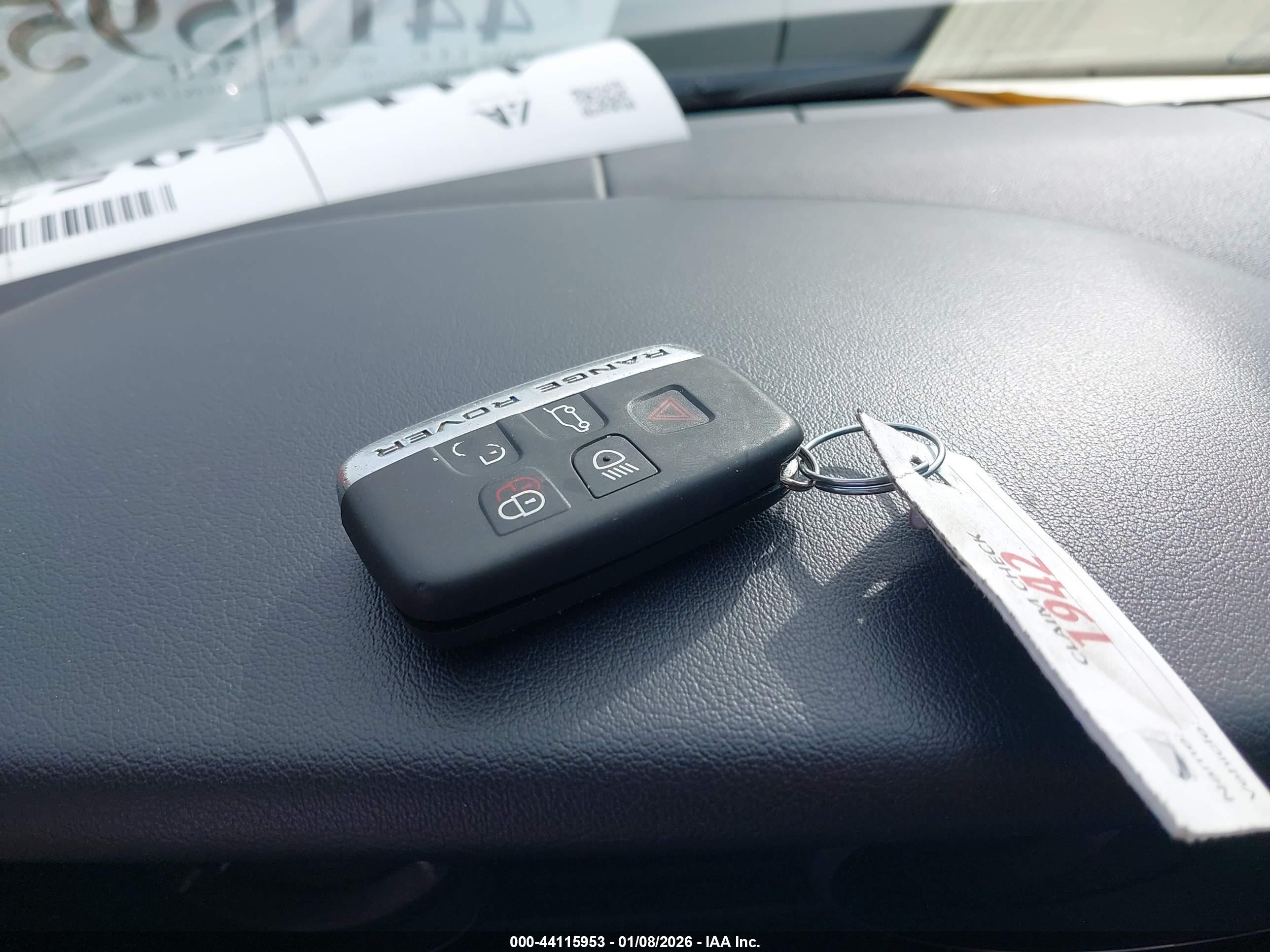 LAND ROVER image 11