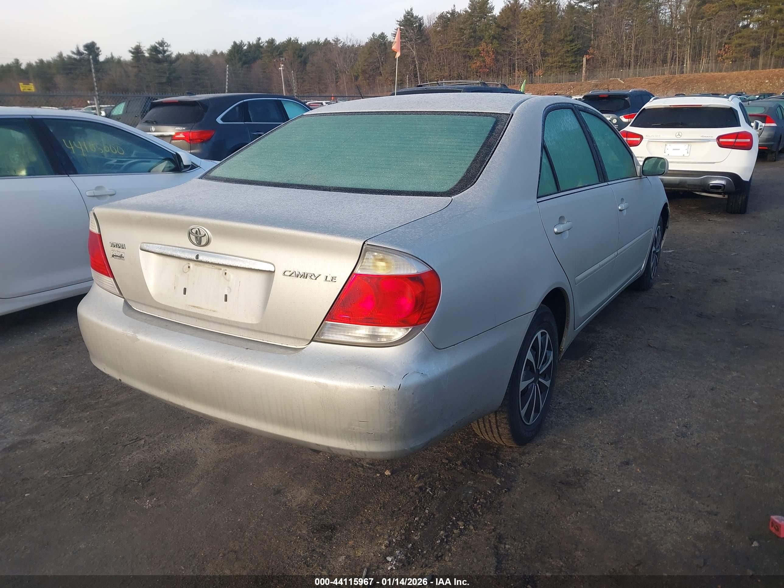 TOYOTA CAMRY image 4