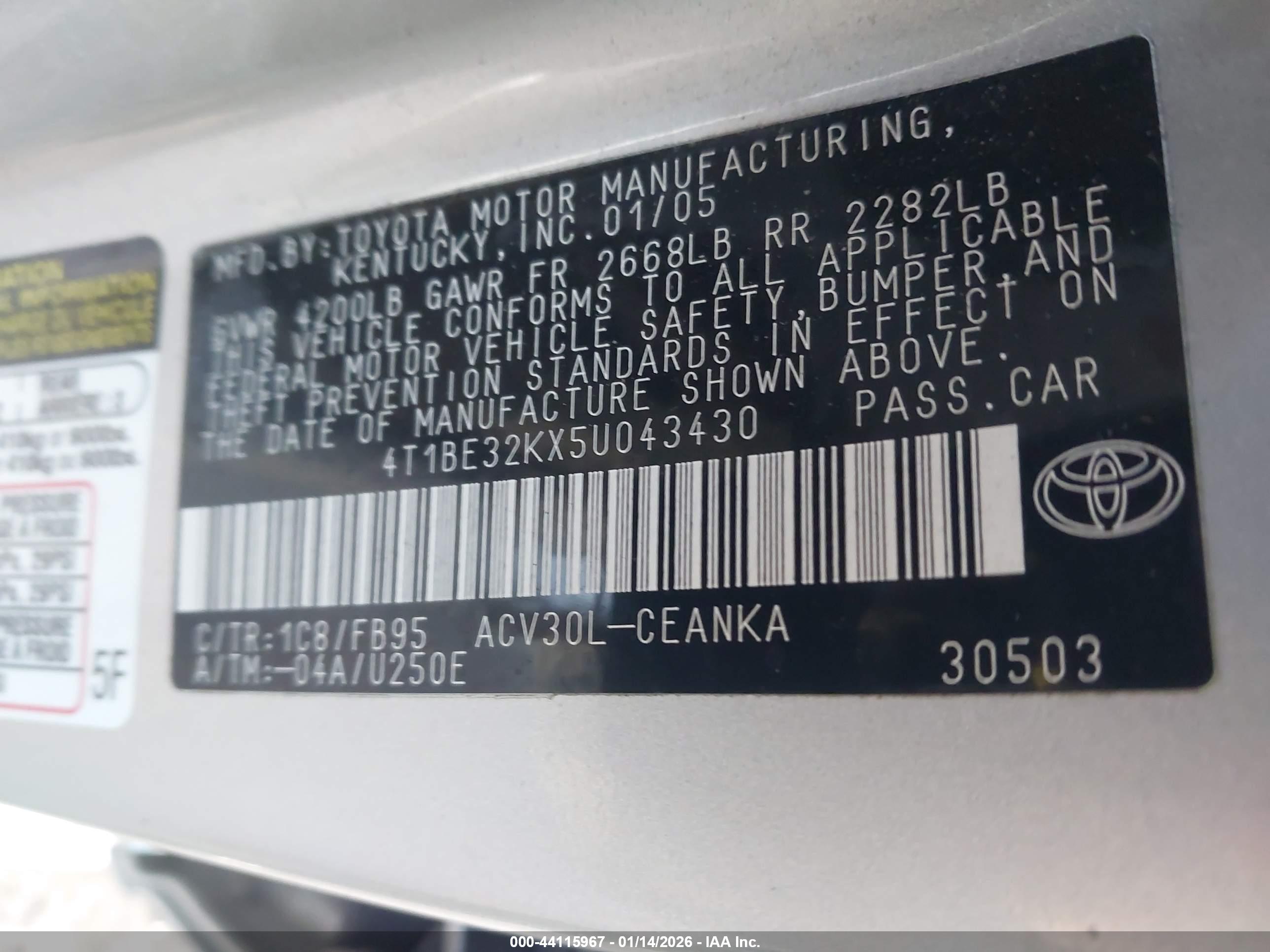 TOYOTA CAMRY image 9