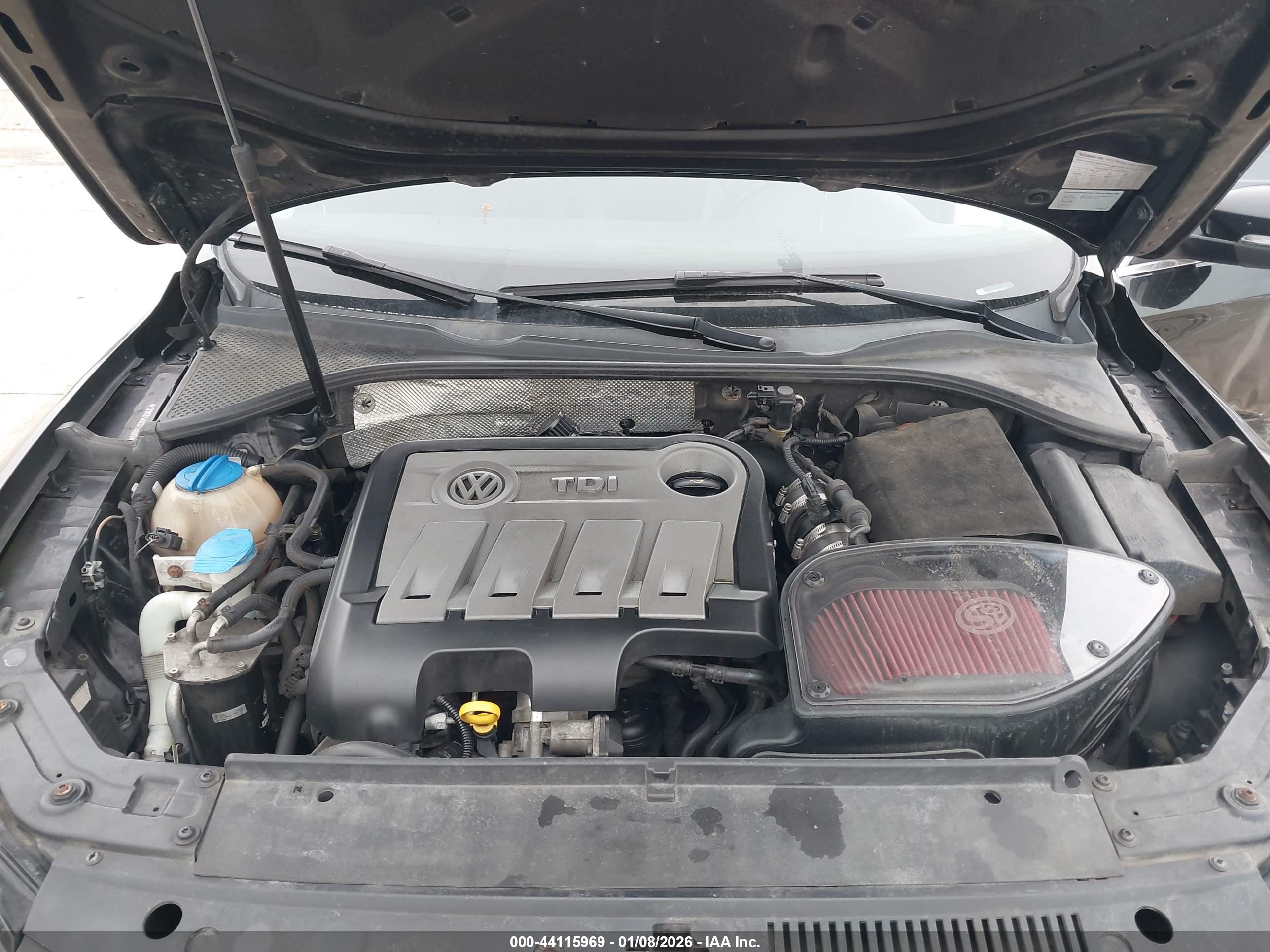 VOLKSWAGEN PASSAT image 10