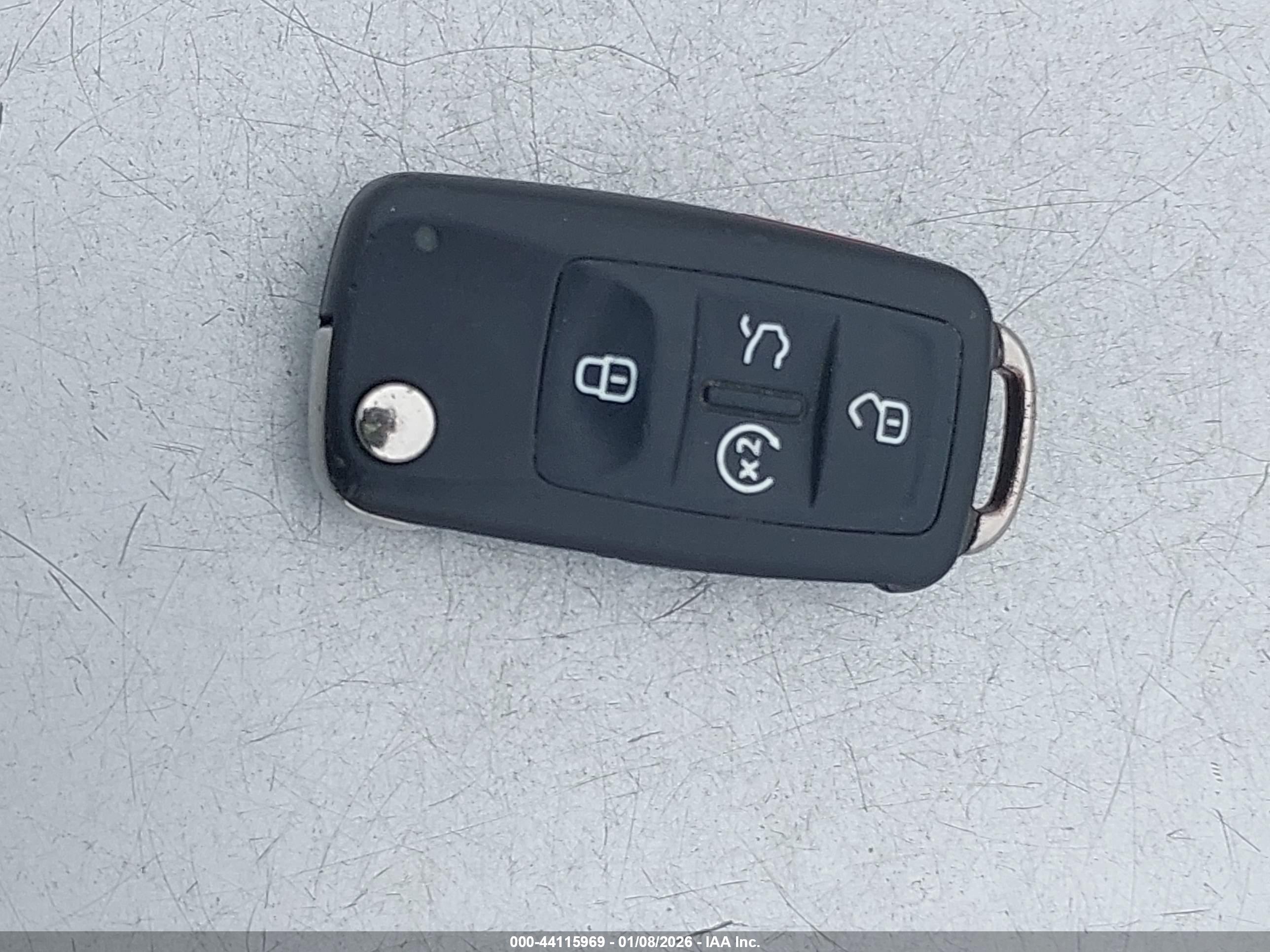 VOLKSWAGEN PASSAT image 11