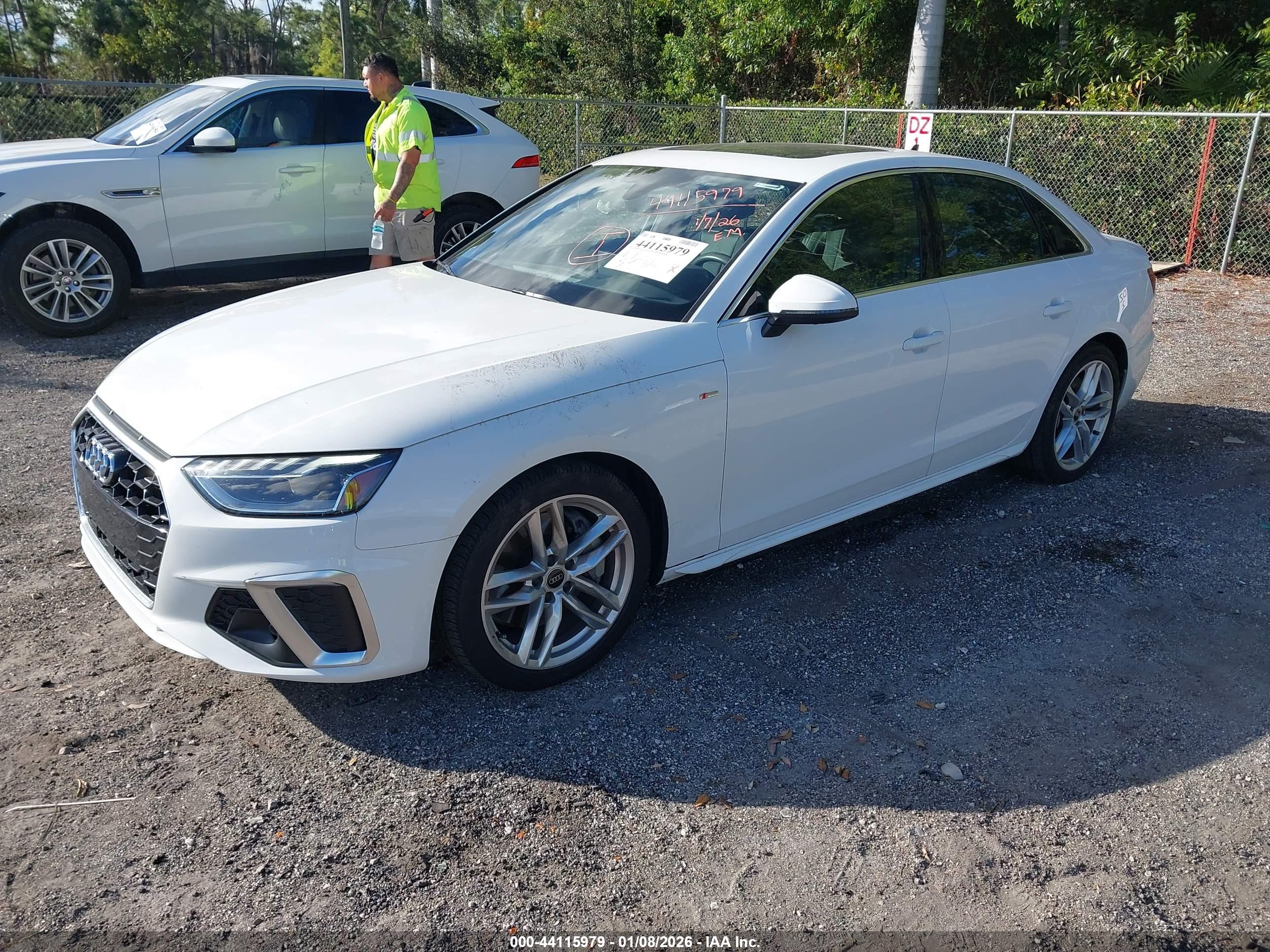 AUDI A4 image 2
