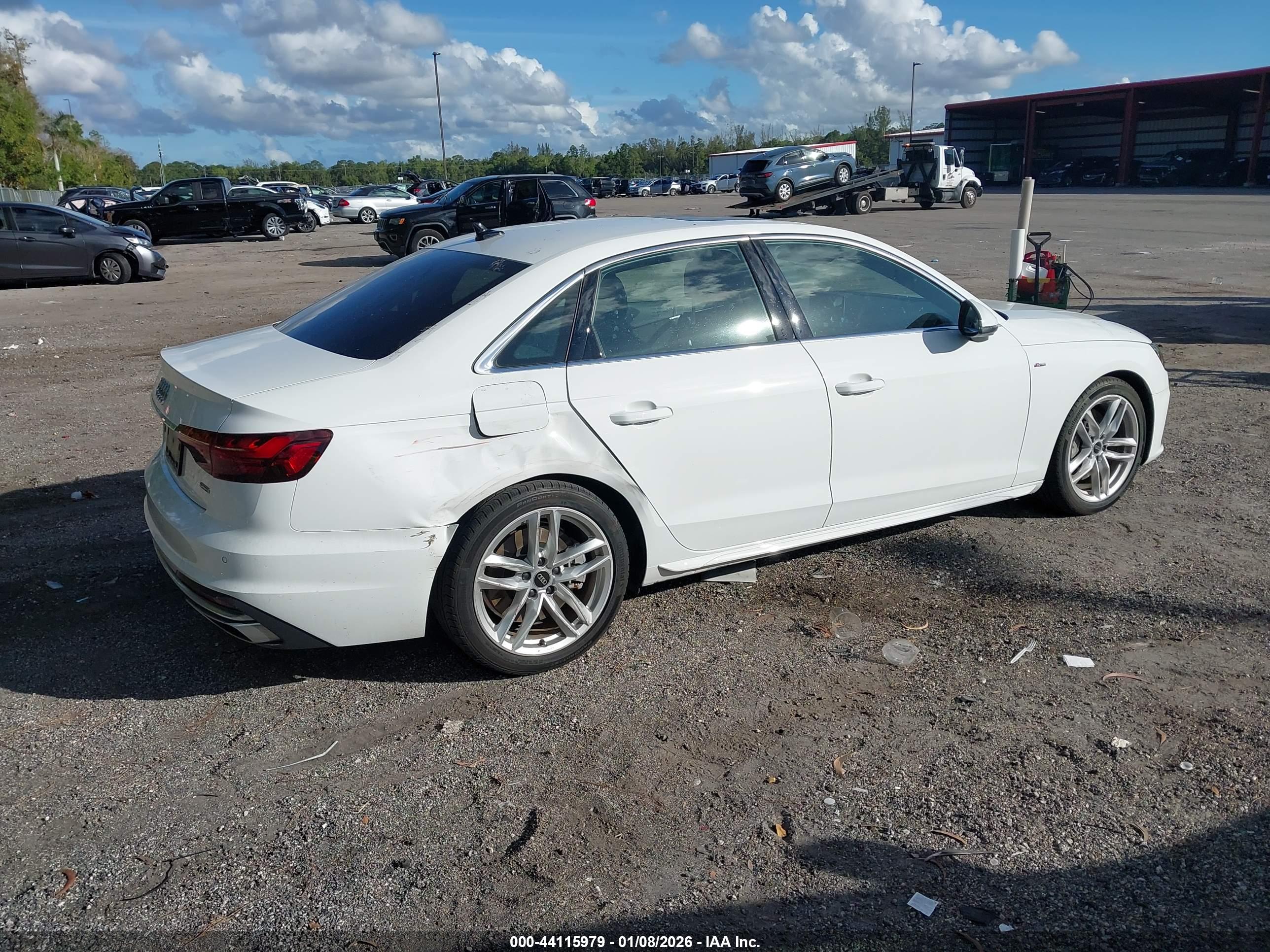 AUDI A4 image 6