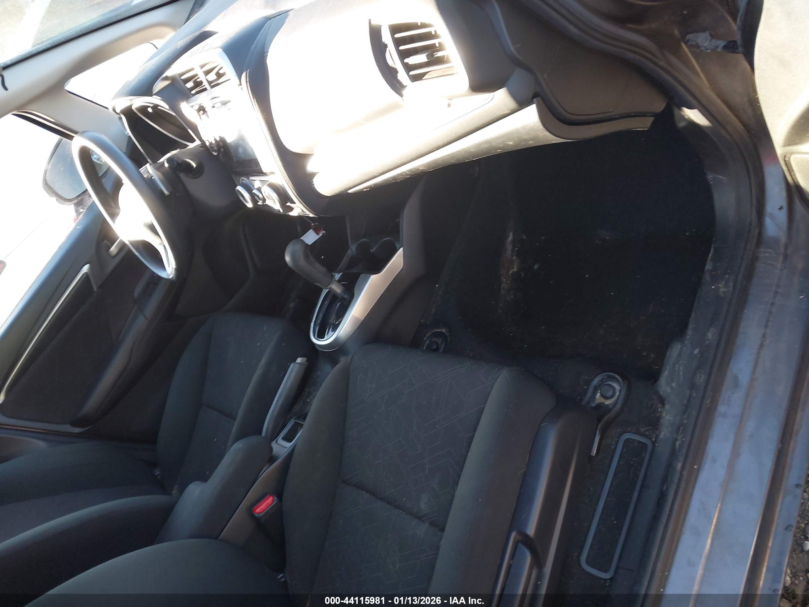 HONDA FIT image 5