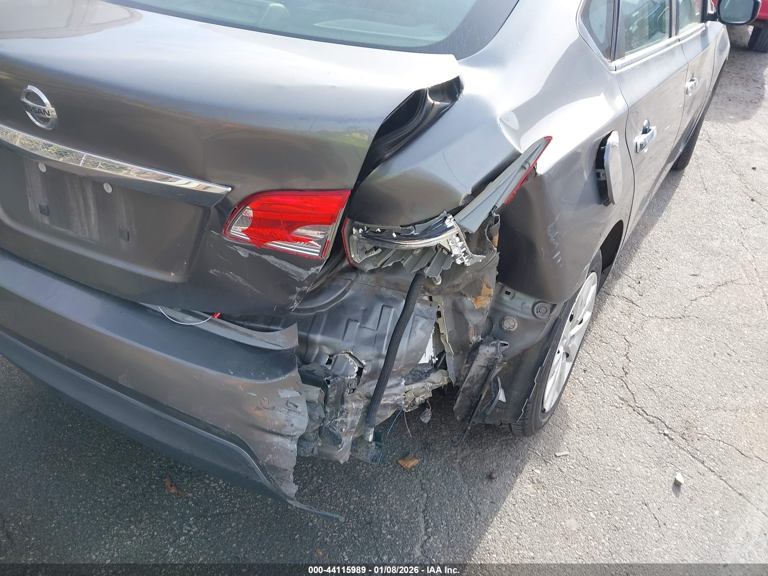 NISSAN SENTRA image 6