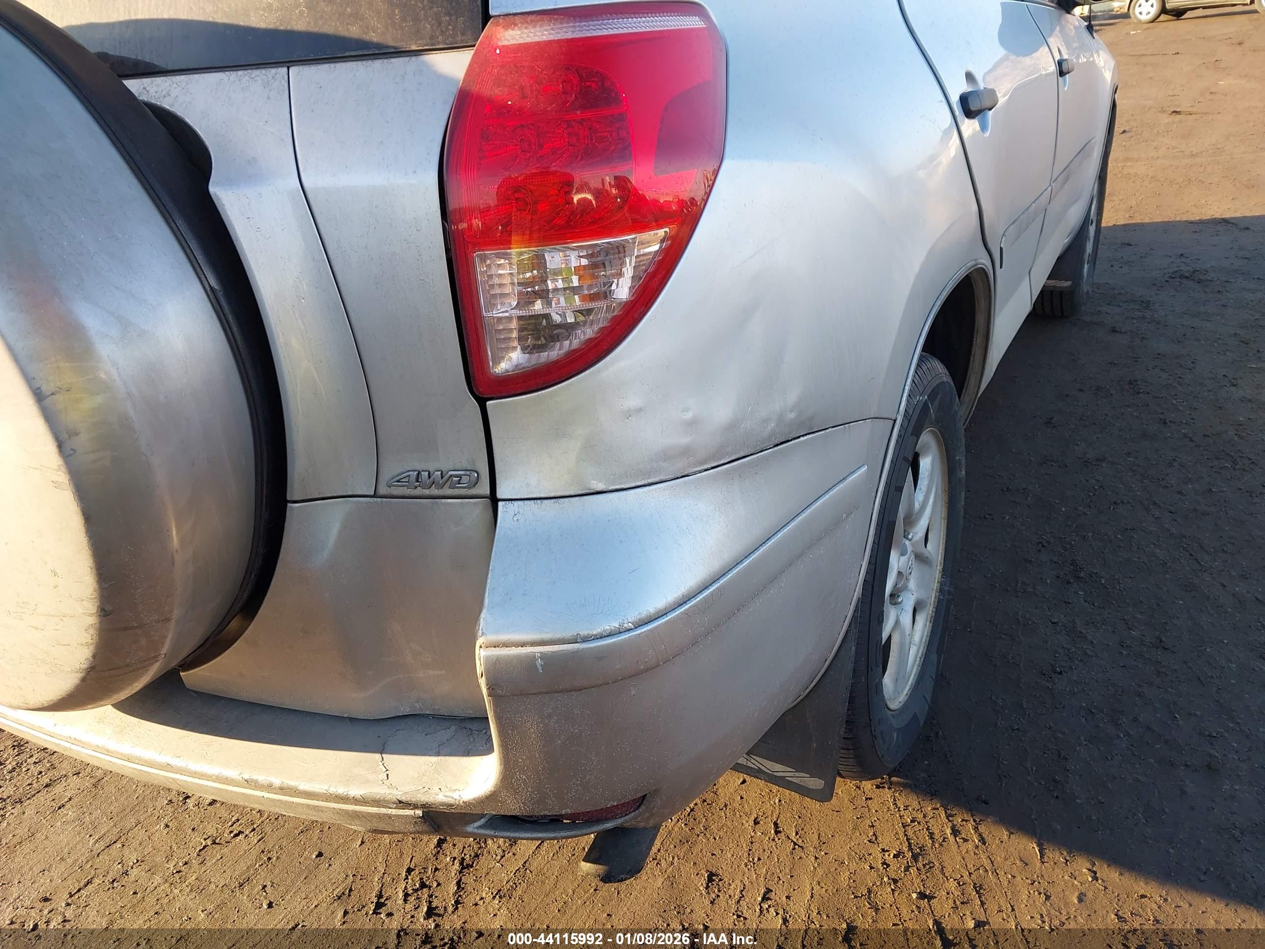 TOYOTA RAV4 image 6