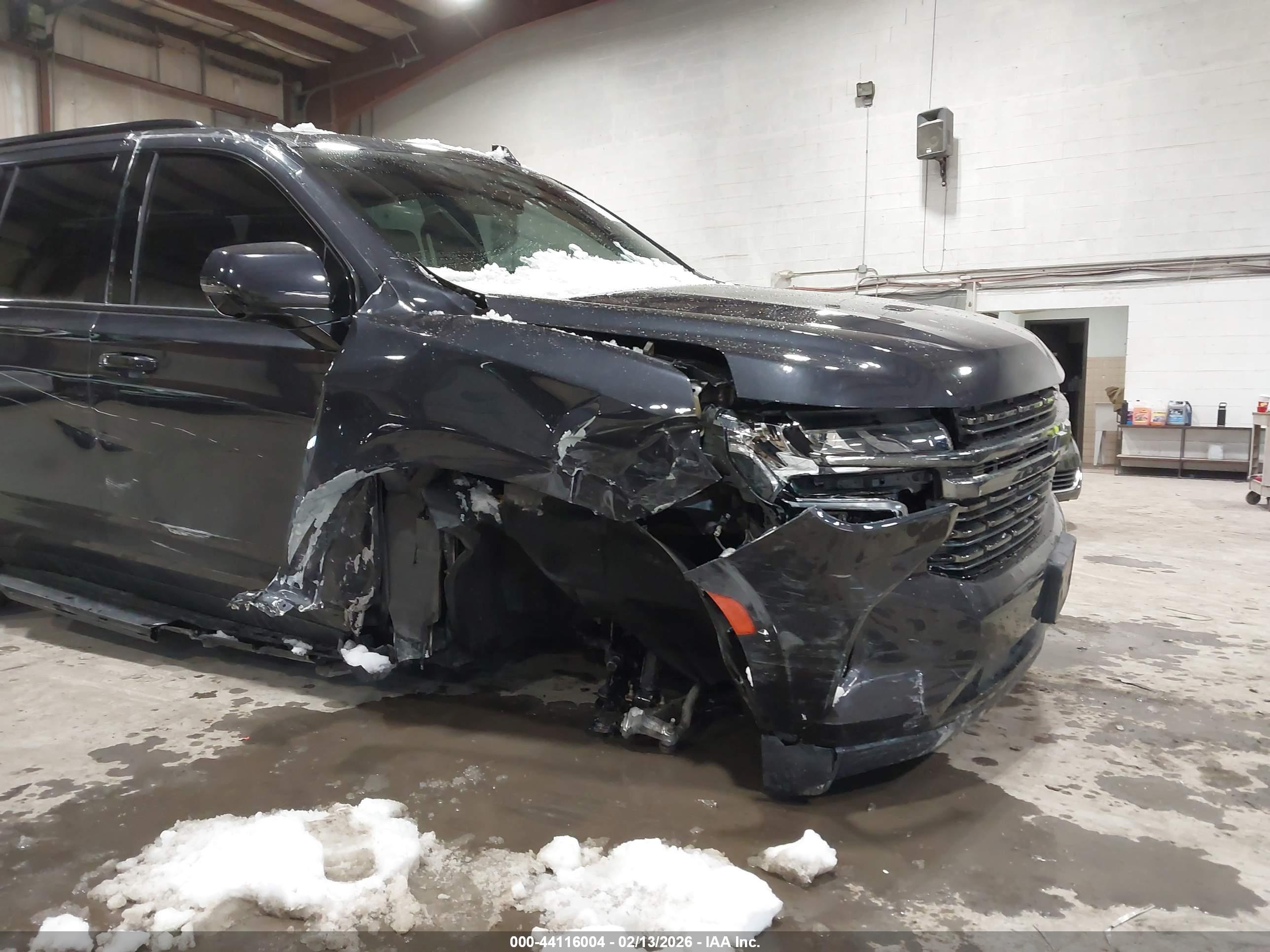 CHEVROLET TAHOE image 6