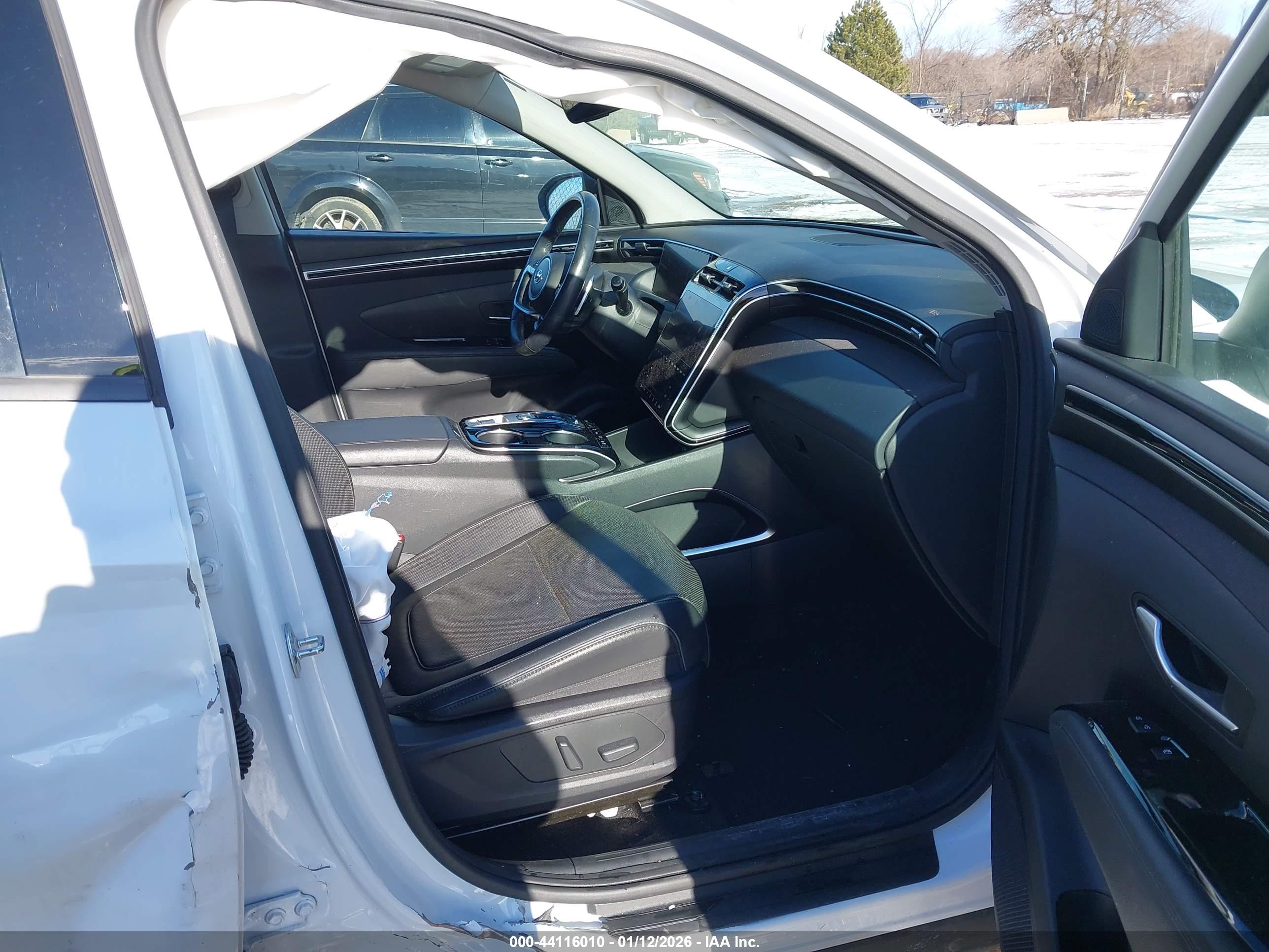 HYUNDAI TUCSON image 5