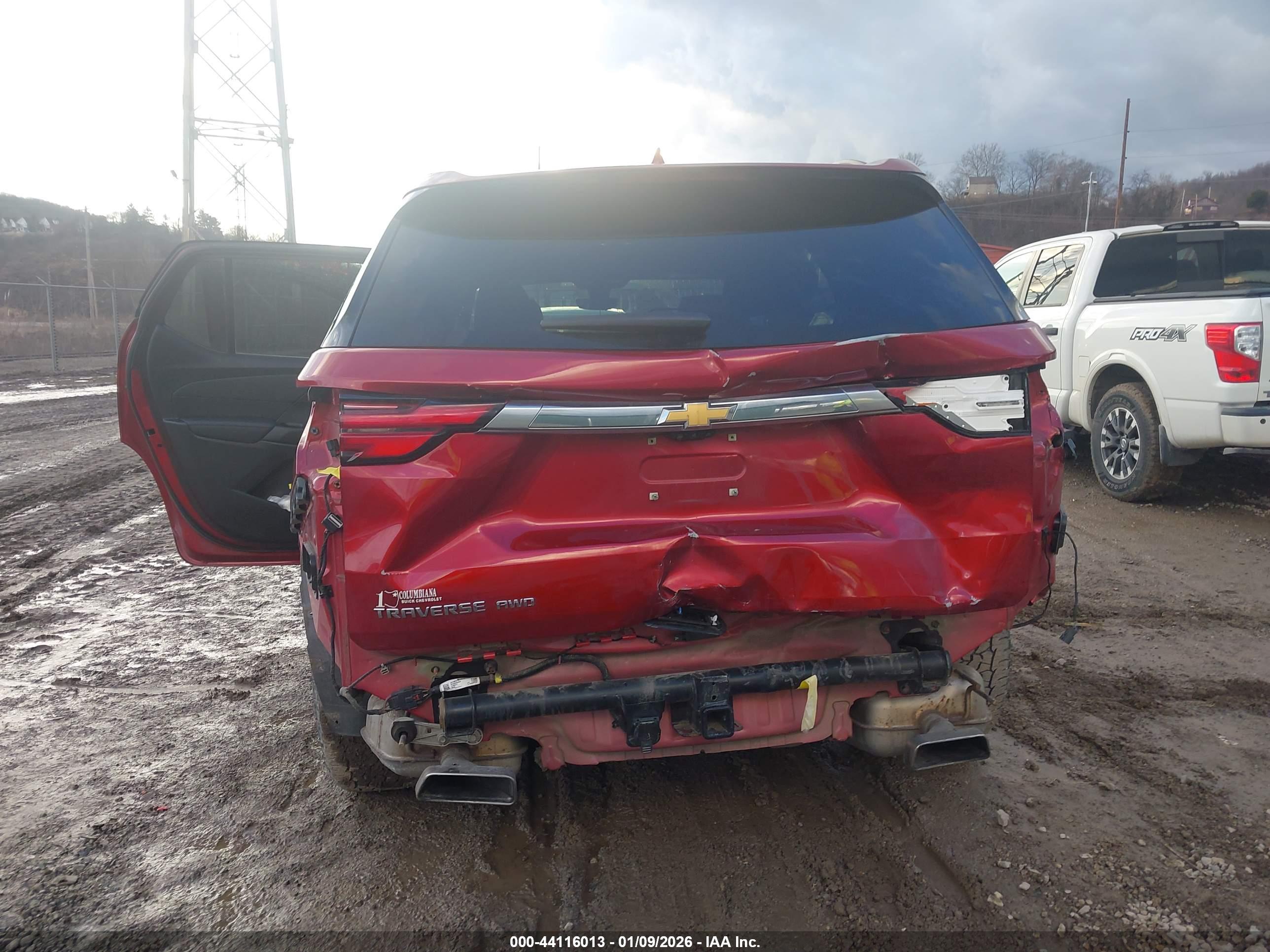 CHEVROLET TRAVERSE image 6