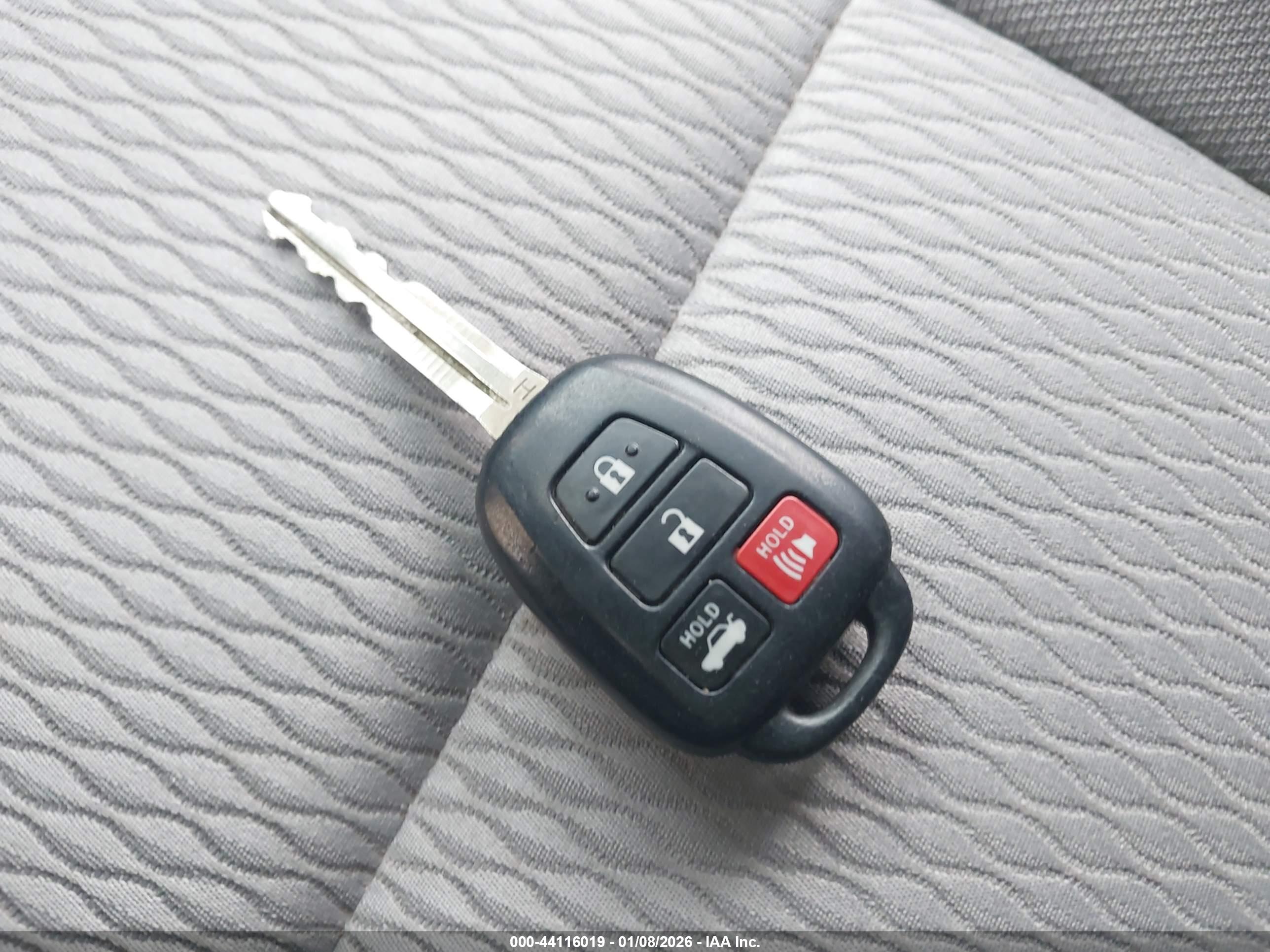 TOYOTA COROLLA image 11