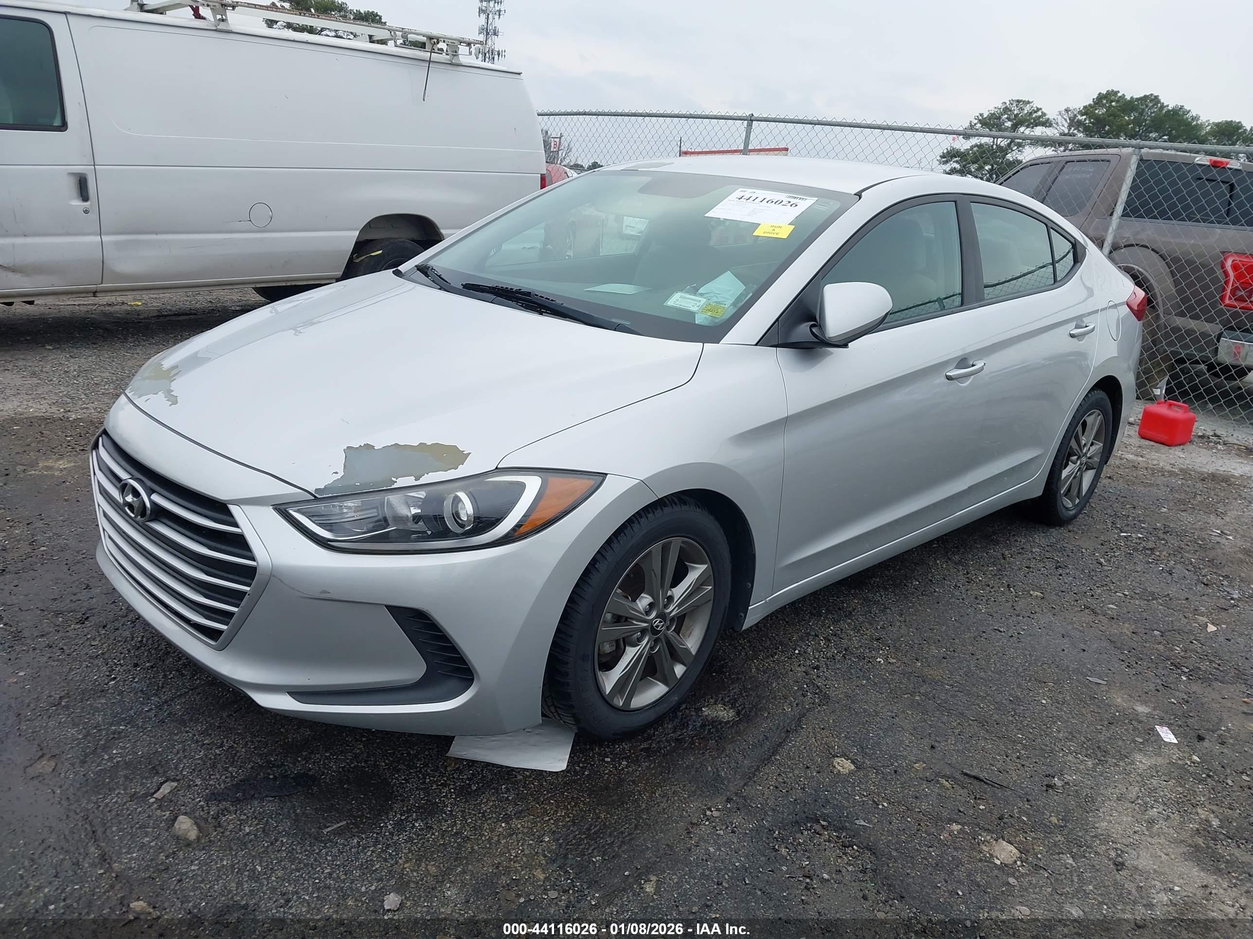 HYUNDAI ELANTRA image 2