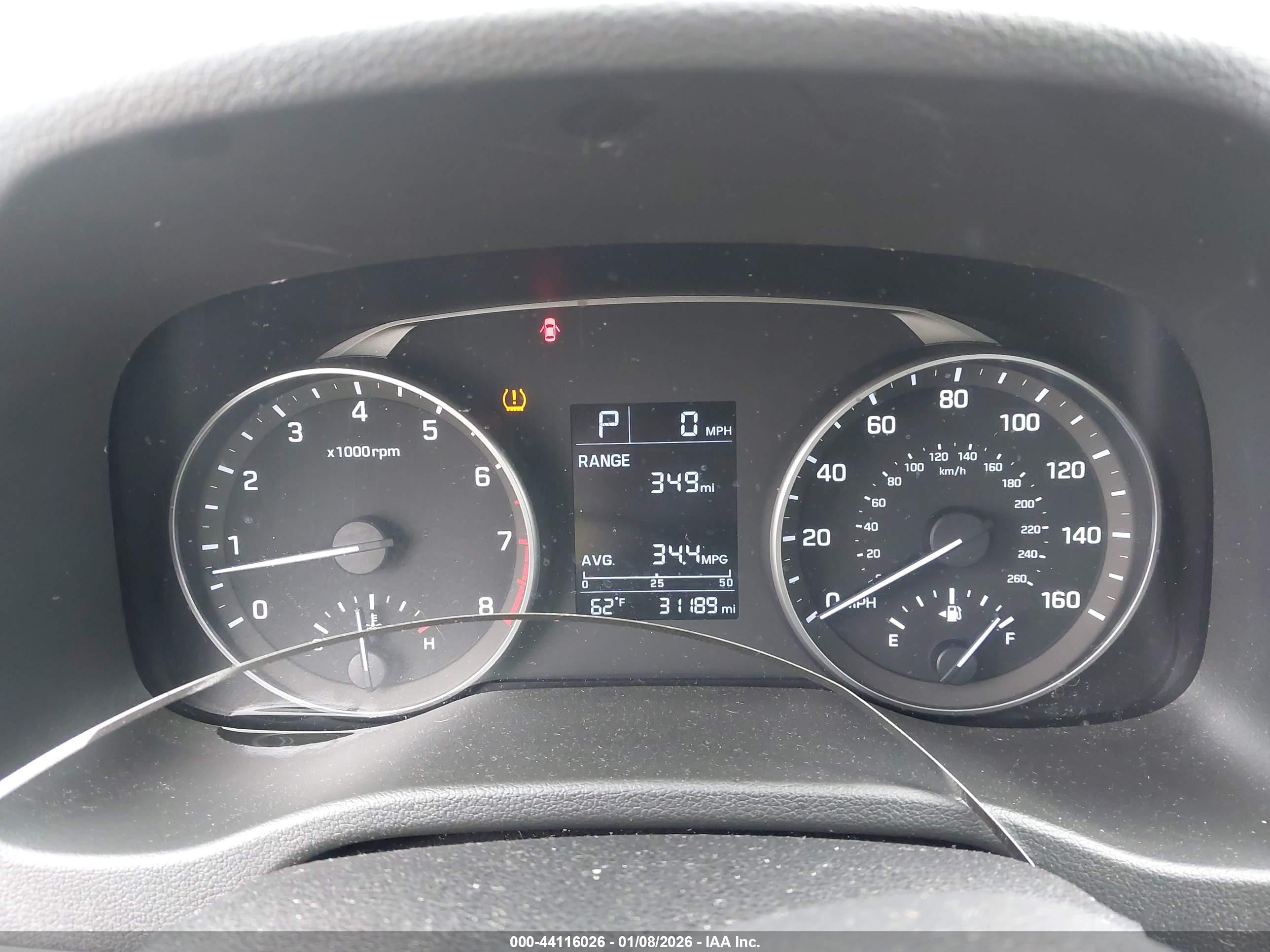 HYUNDAI ELANTRA image 7