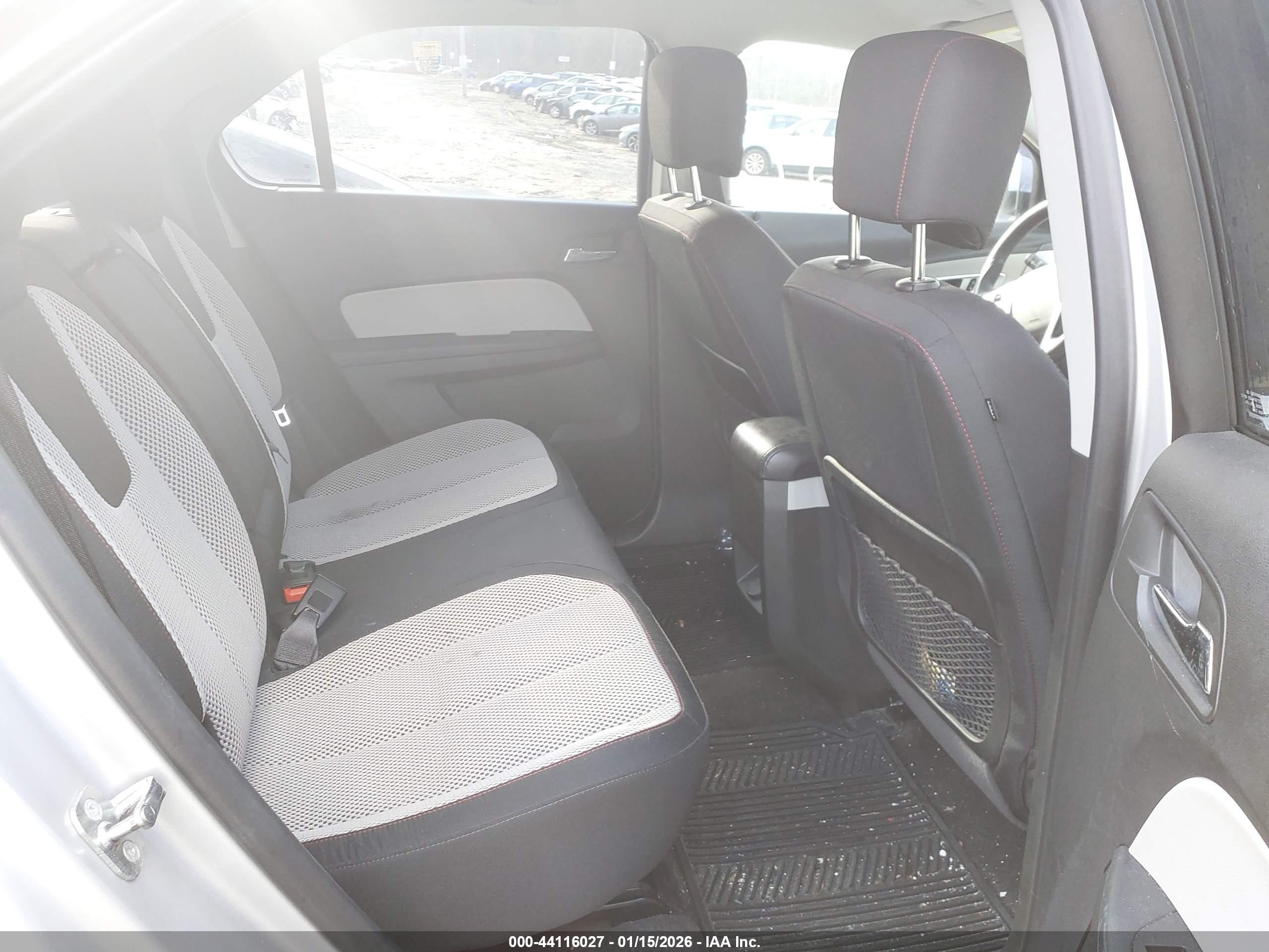 CHEVROLET EQUINOX image 8