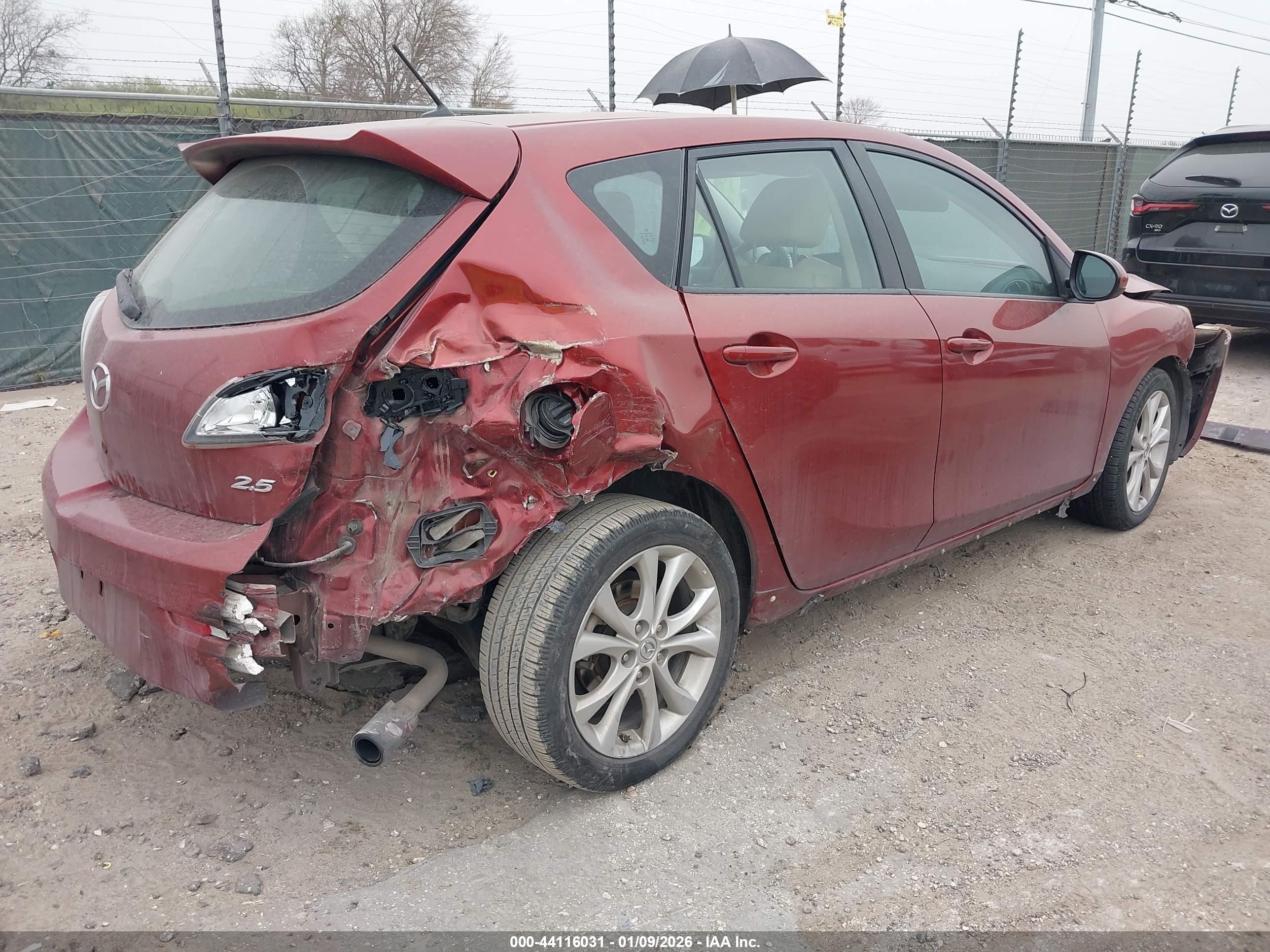 MAZDA MAZDA3 image 4