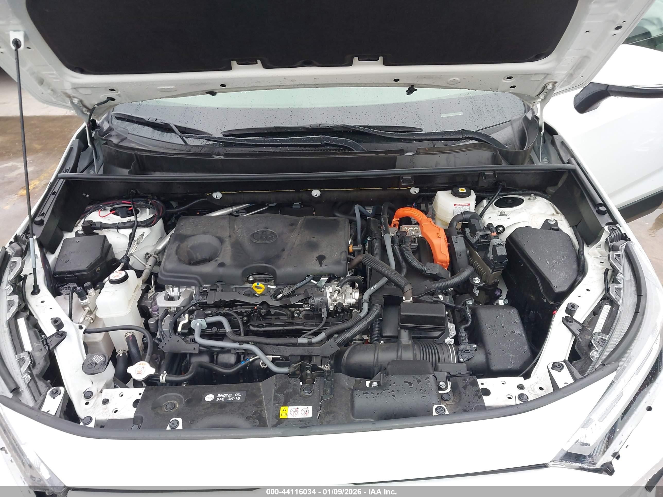 TOYOTA RAV4 image 10