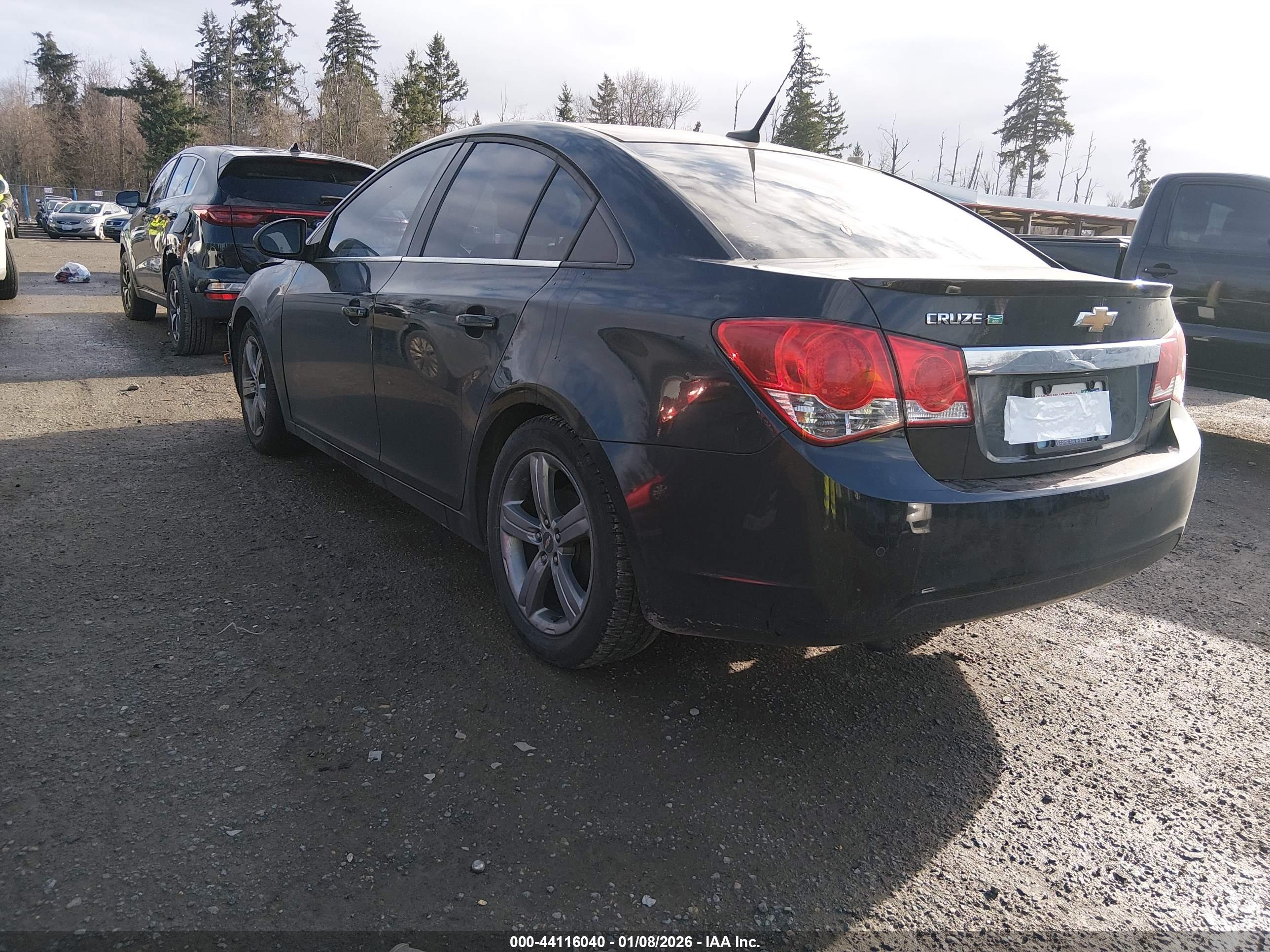 CHEVROLET CRUZE image 3