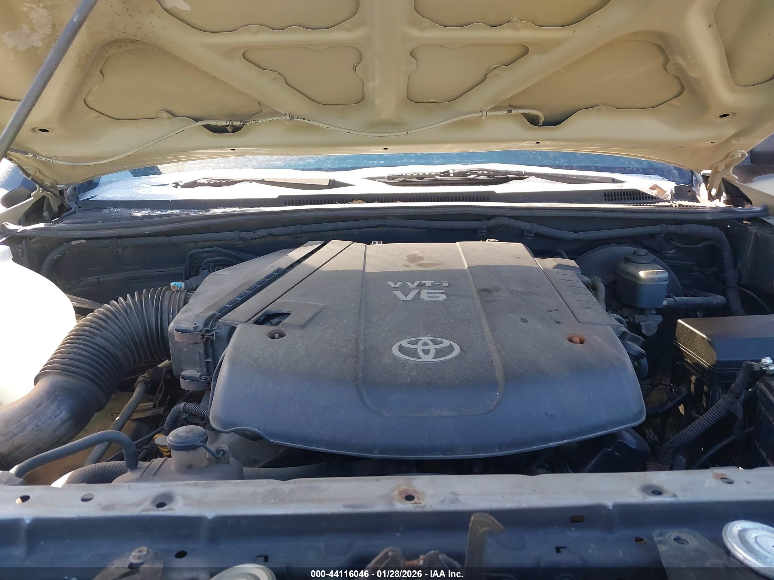 TOYOTA TACOMA image 10