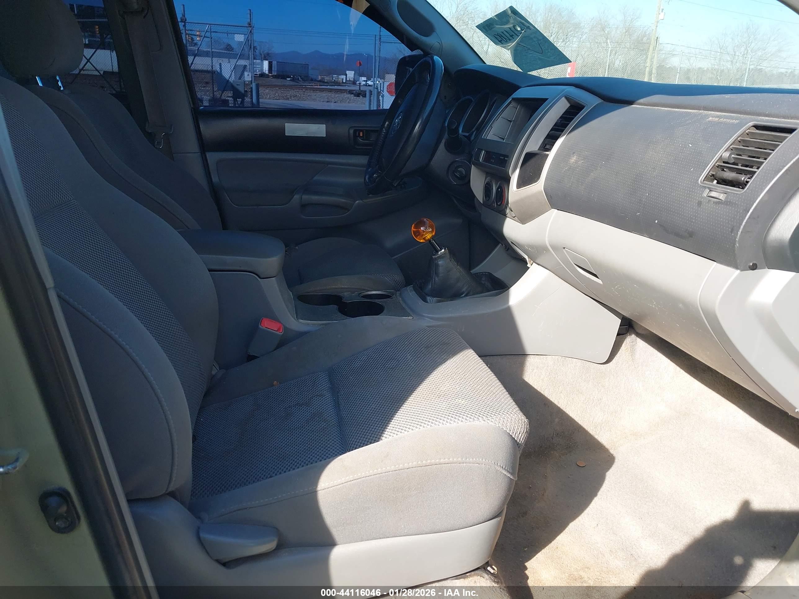 TOYOTA TACOMA image 5