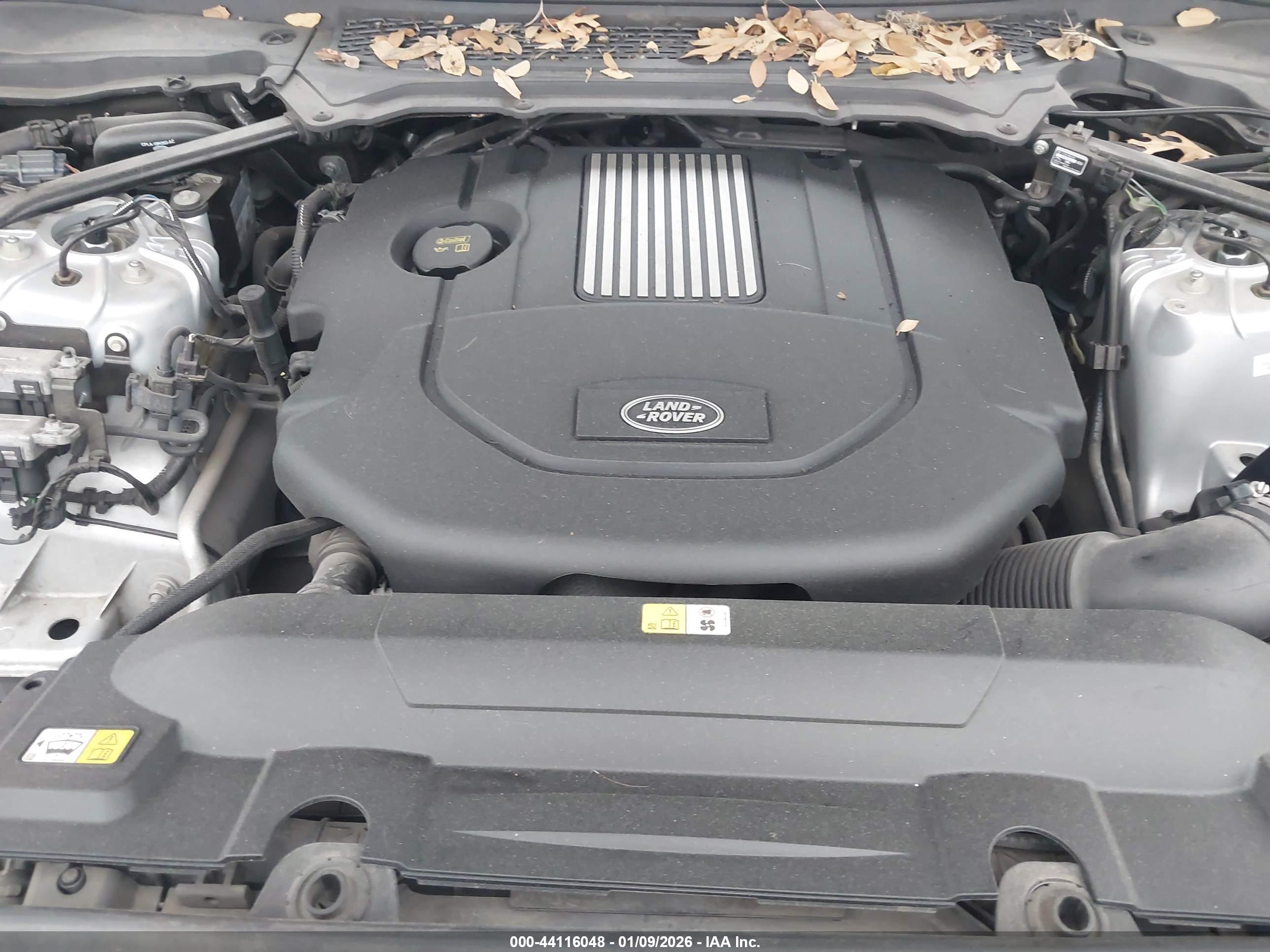 LAND ROVER image 10