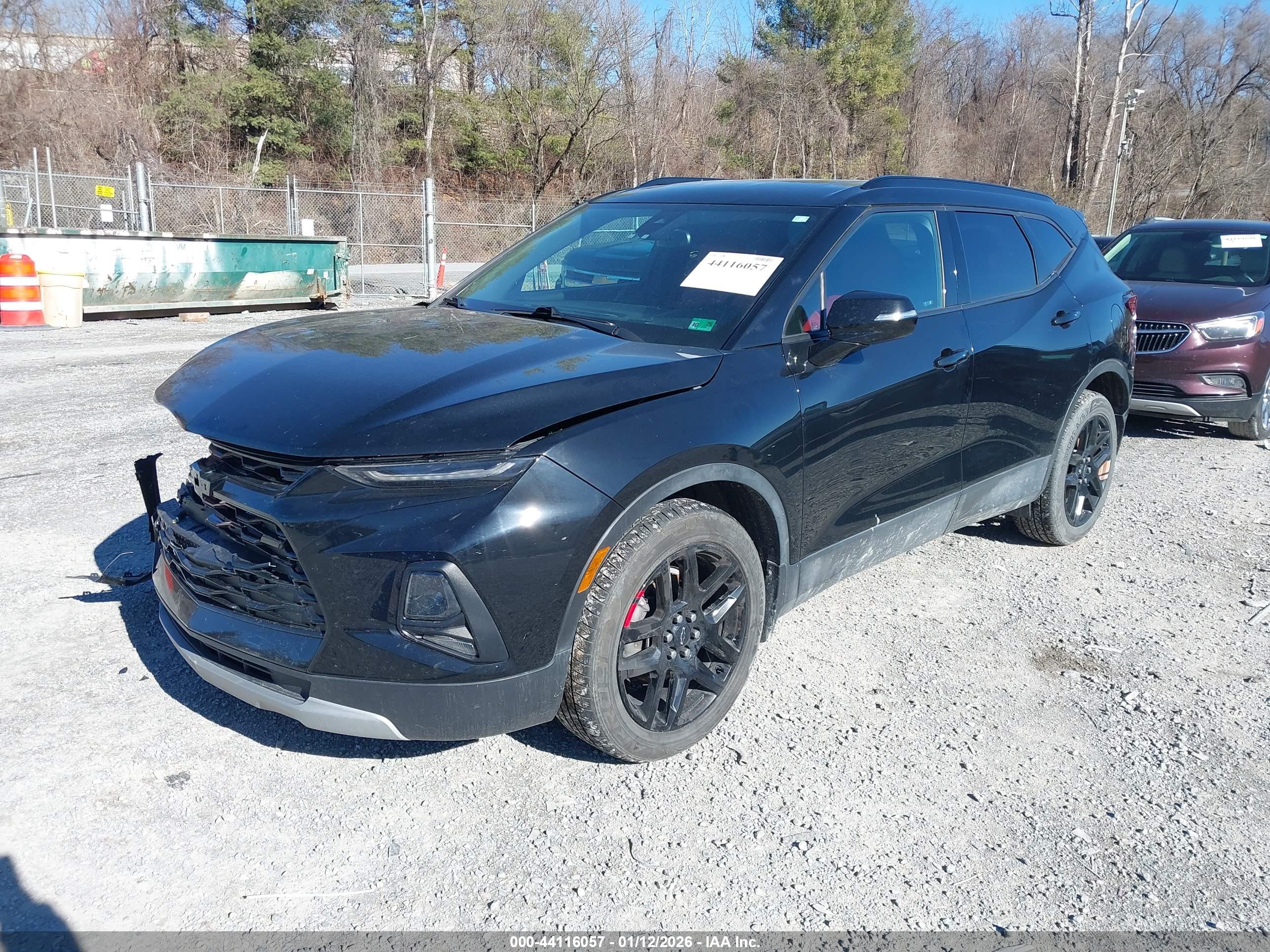 CHEVROLET BLAZER image 2