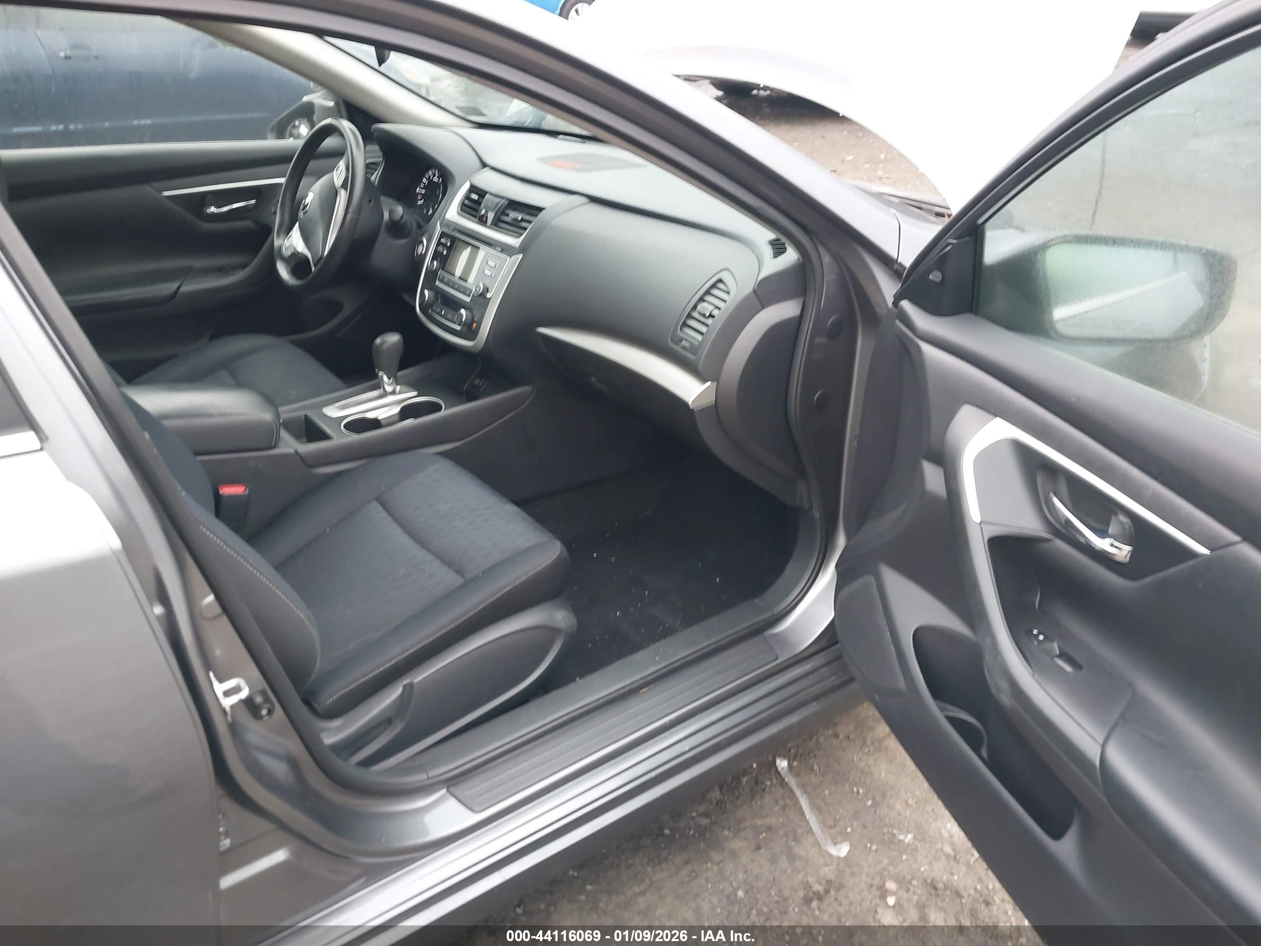 NISSAN ALTIMA image 5