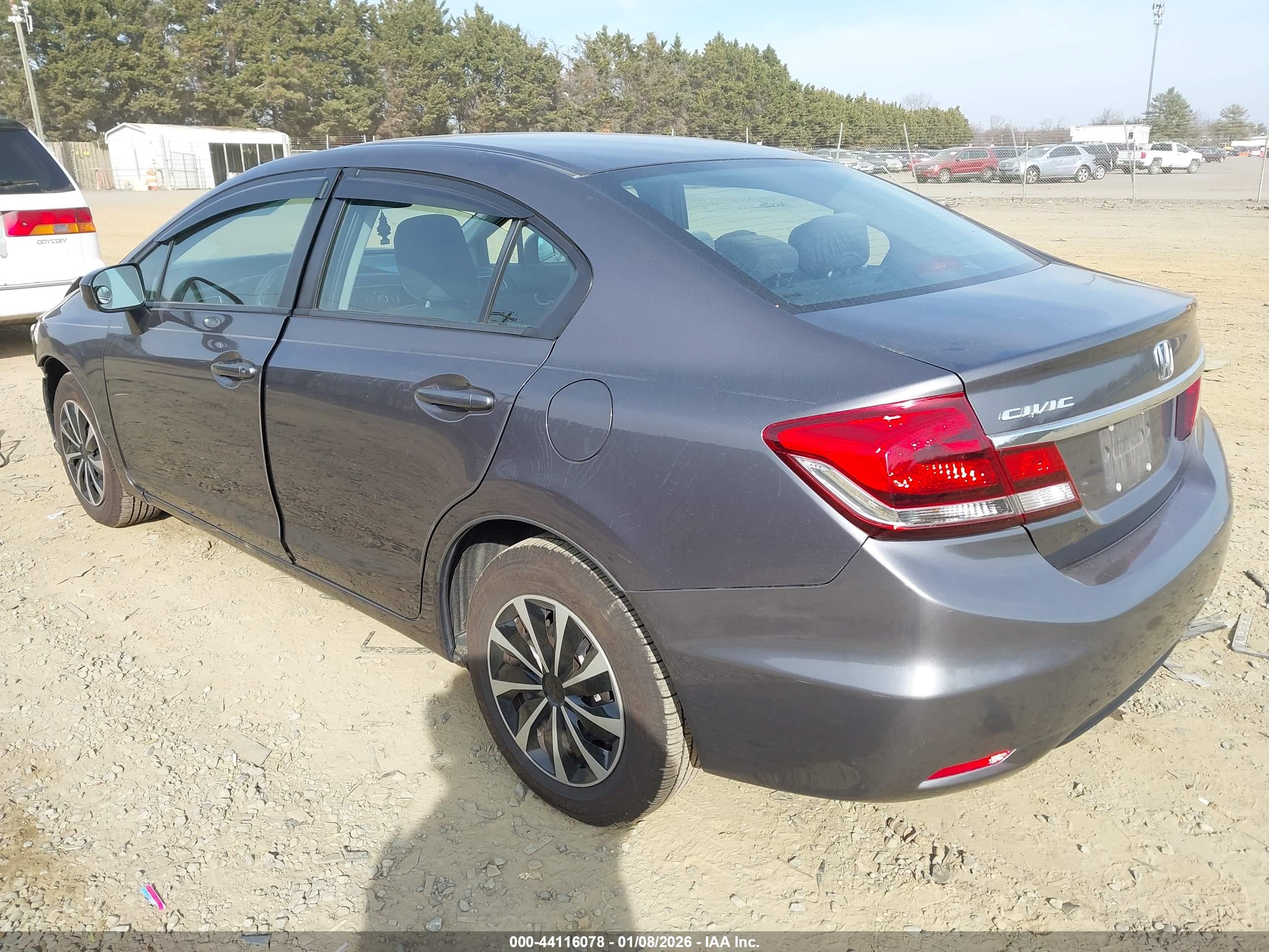 HONDA CIVIC image 3