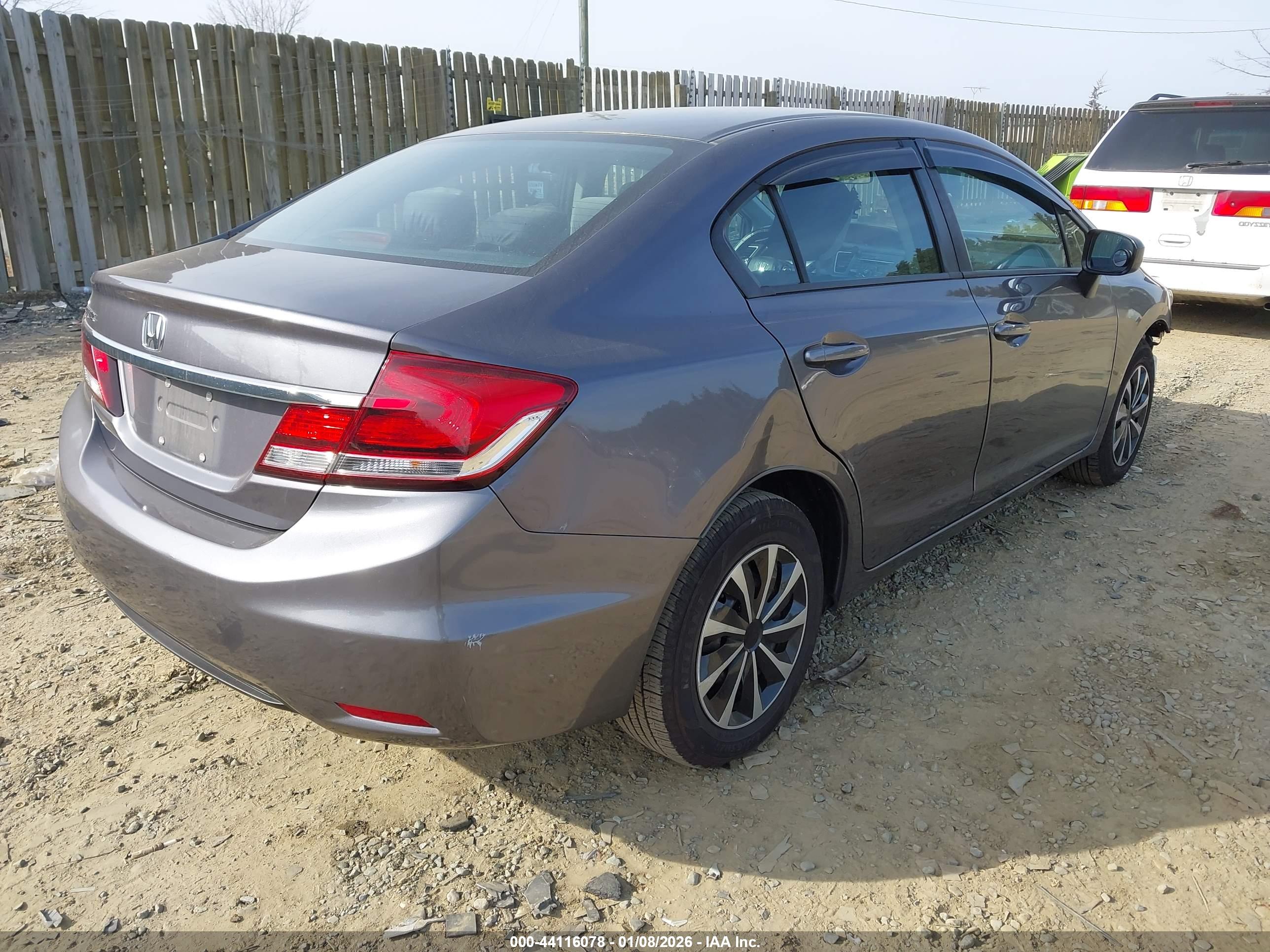 HONDA CIVIC image 4