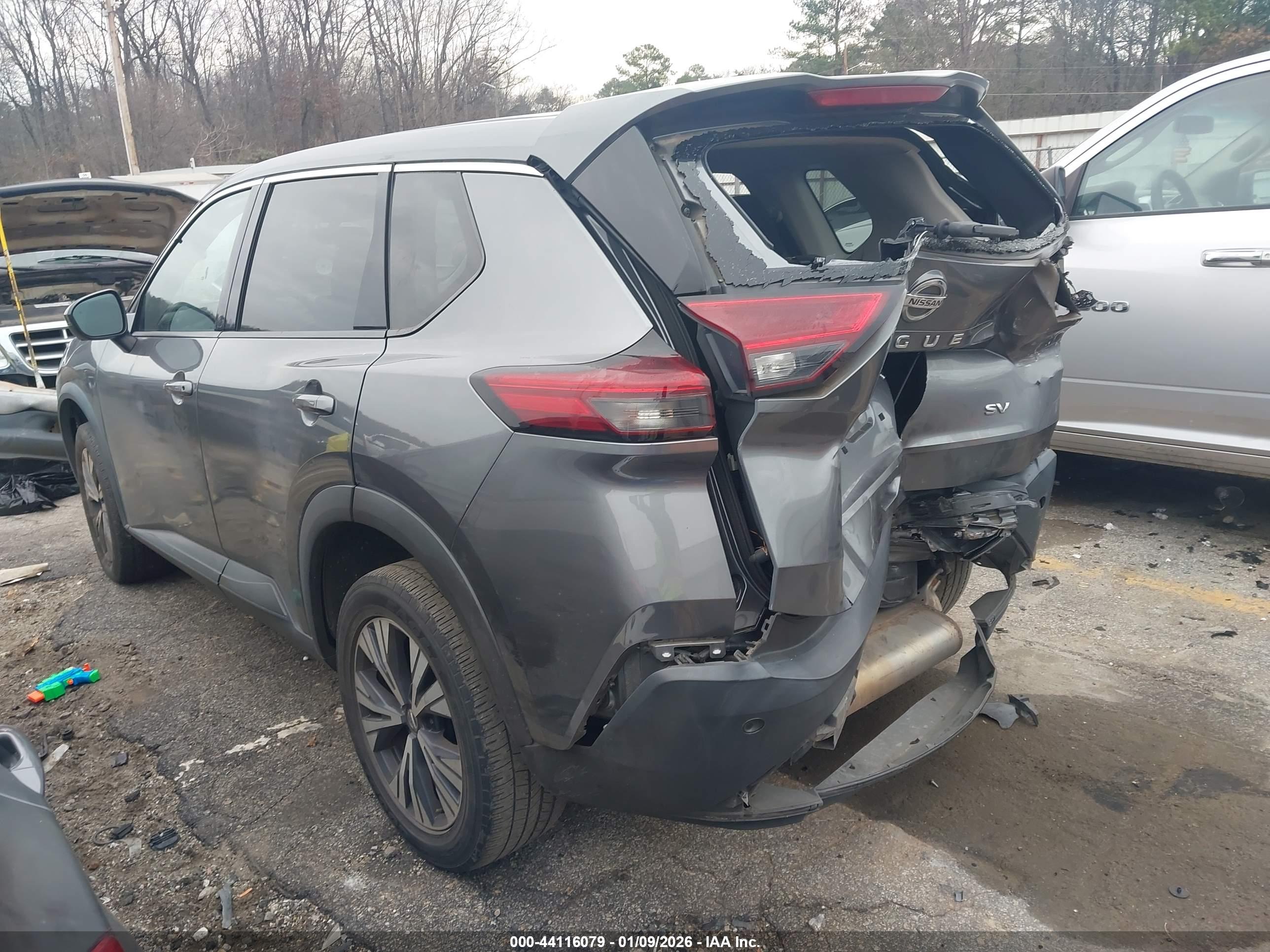 NISSAN ROGUE image 3