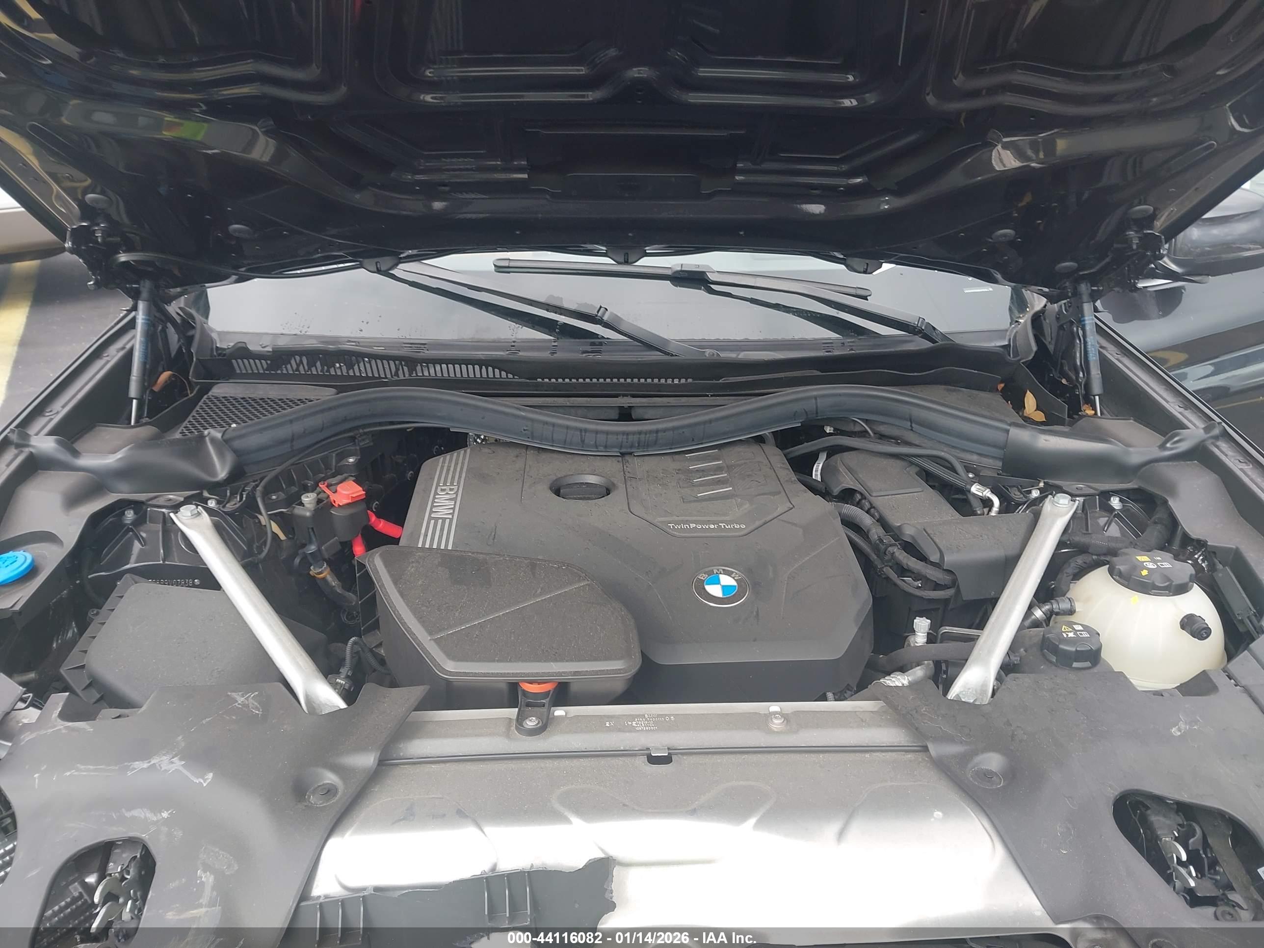 BMW X4 image 10