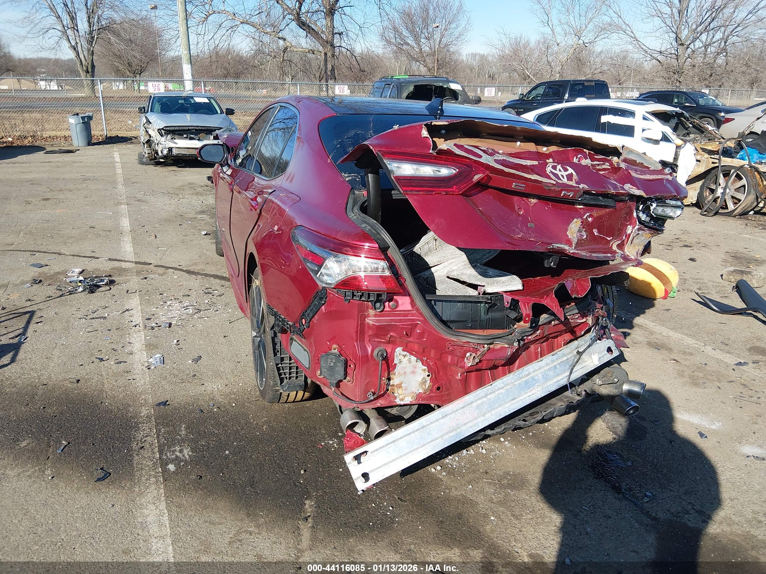 TOYOTA CAMRY image 3