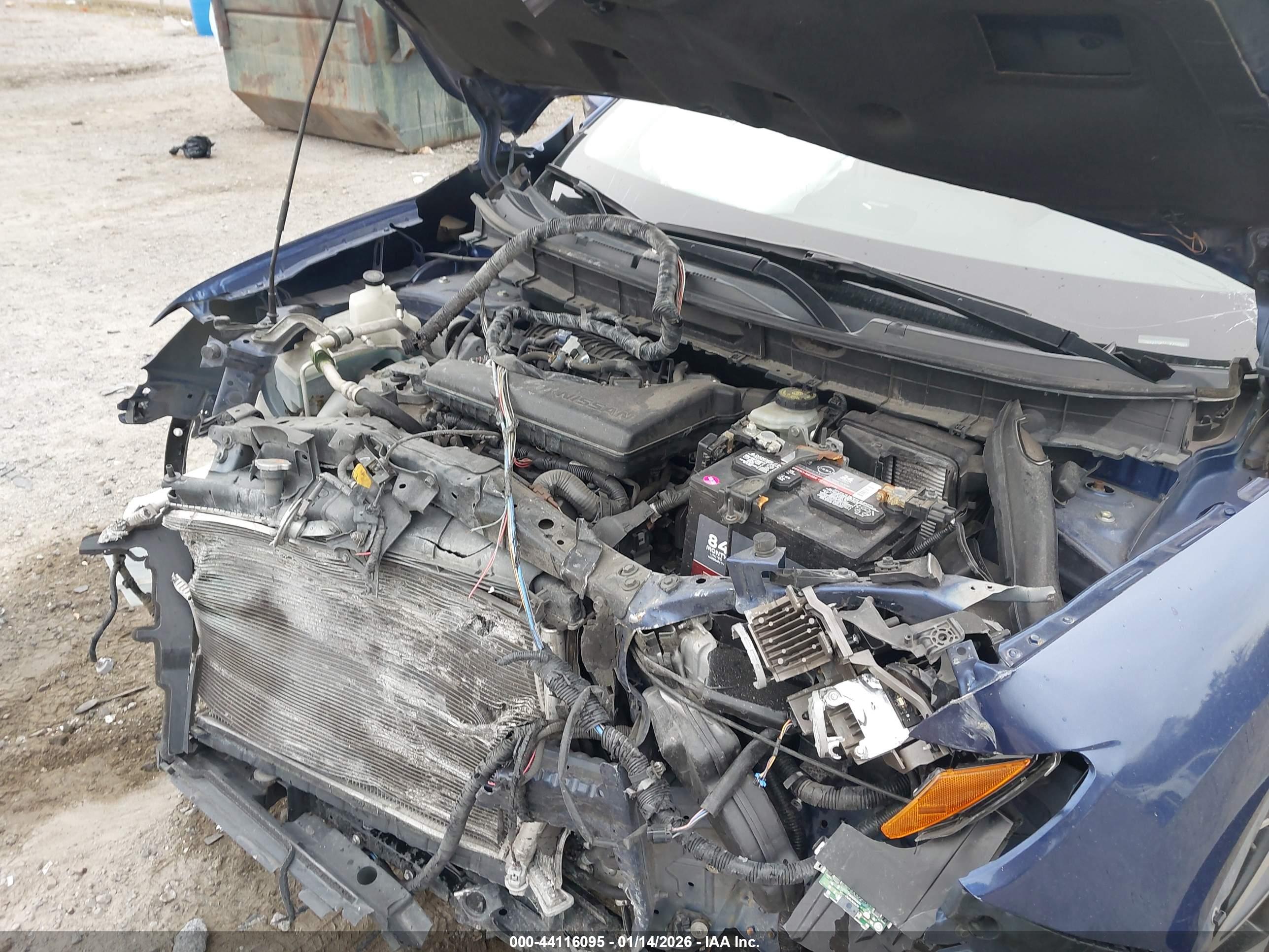 NISSAN ROGUE image 10