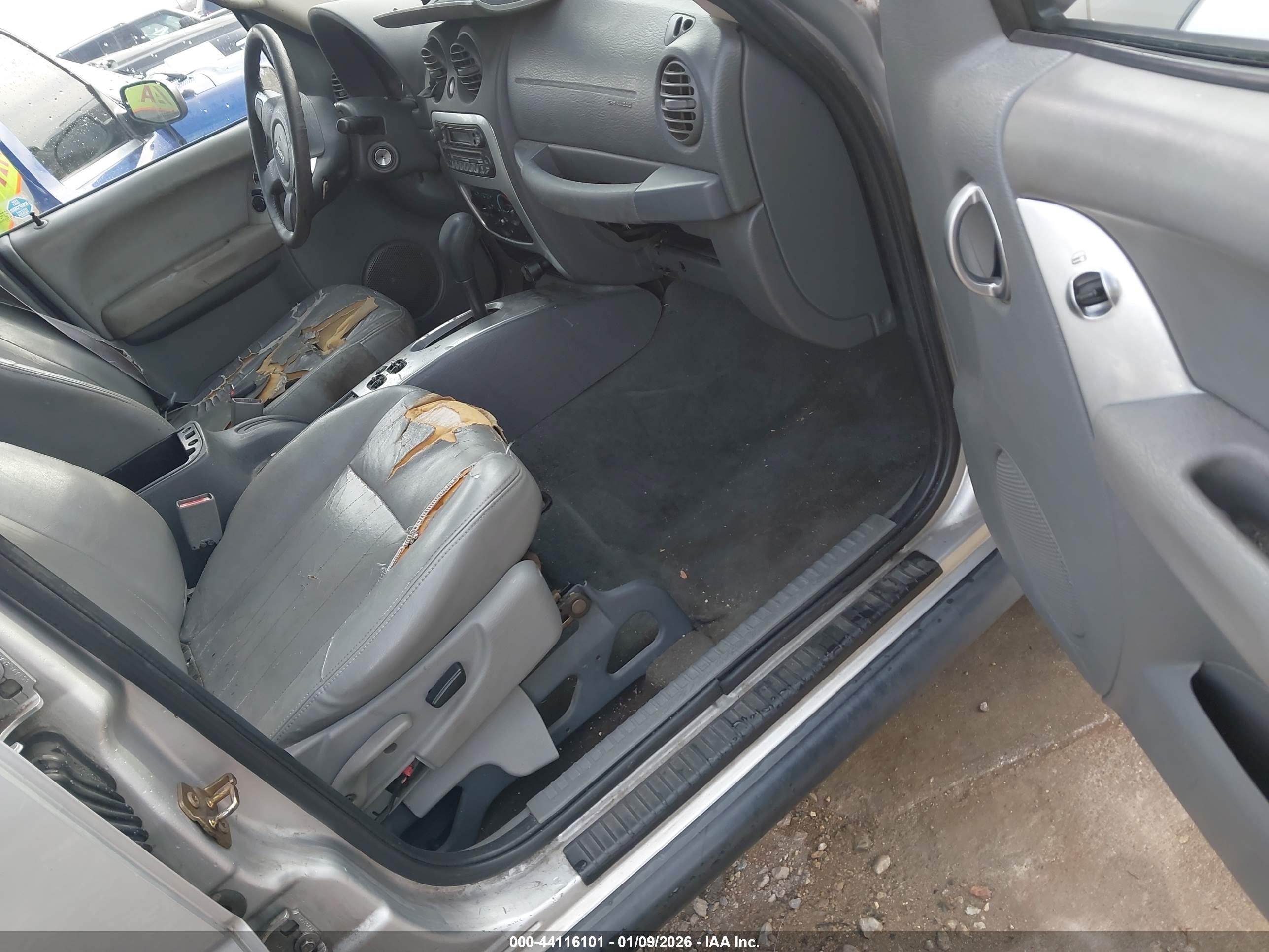 JEEP LIBERTY image 5