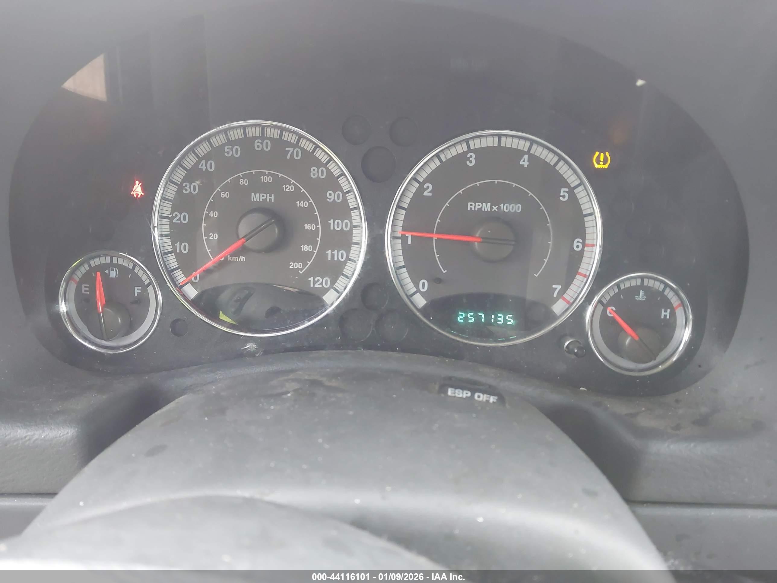 JEEP LIBERTY image 7