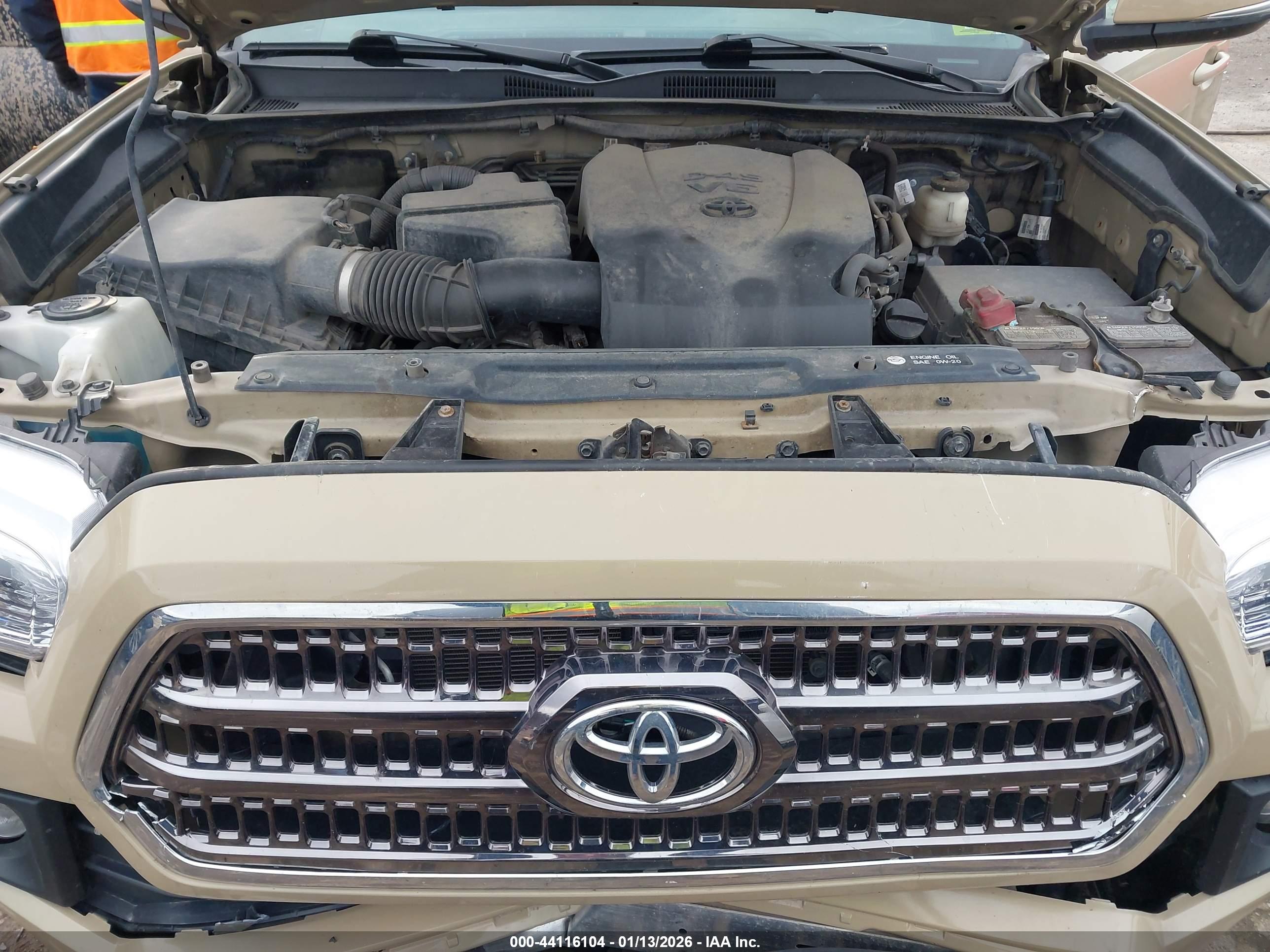 TOYOTA TACOMA image 10