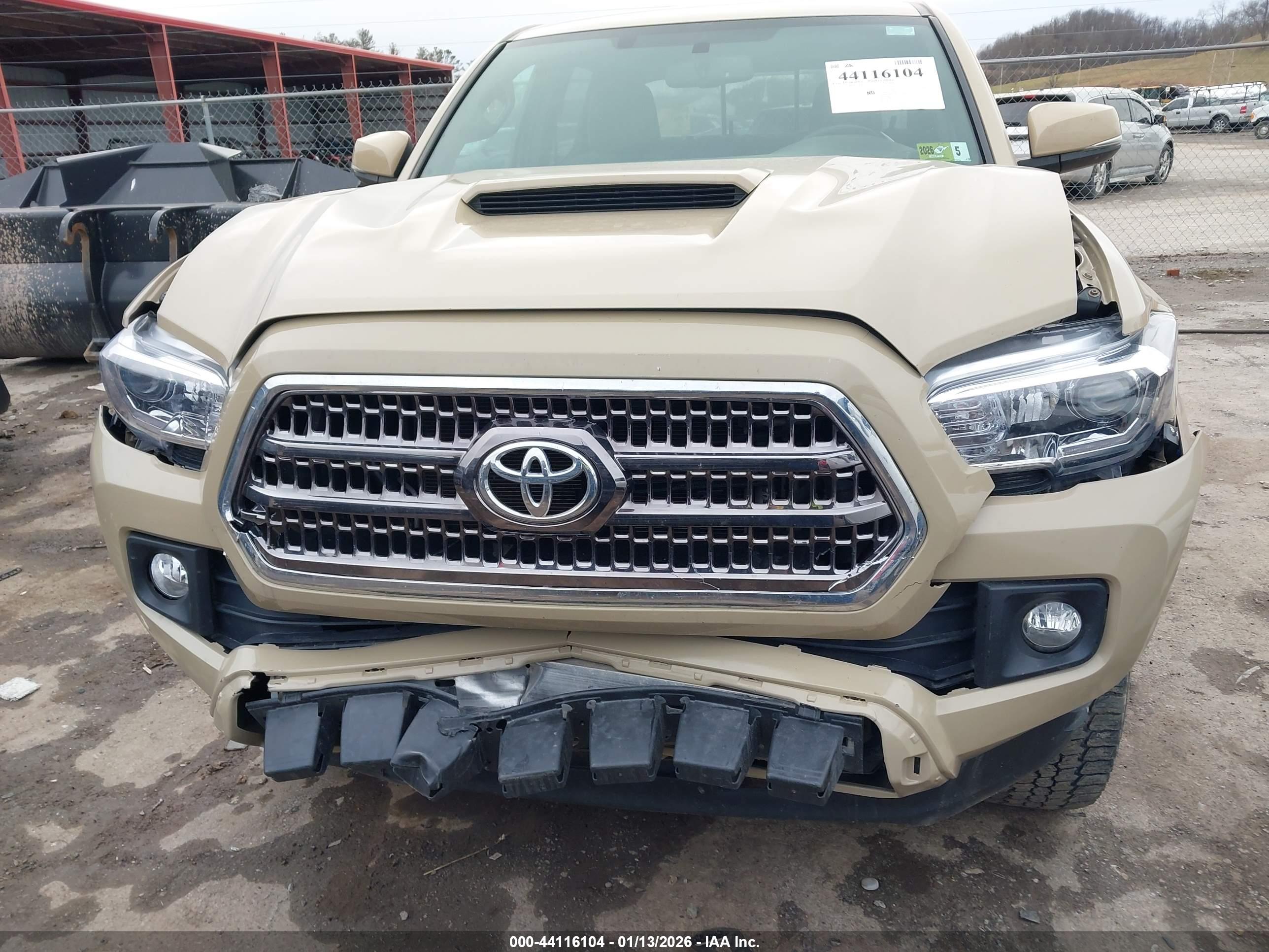 TOYOTA TACOMA image 6