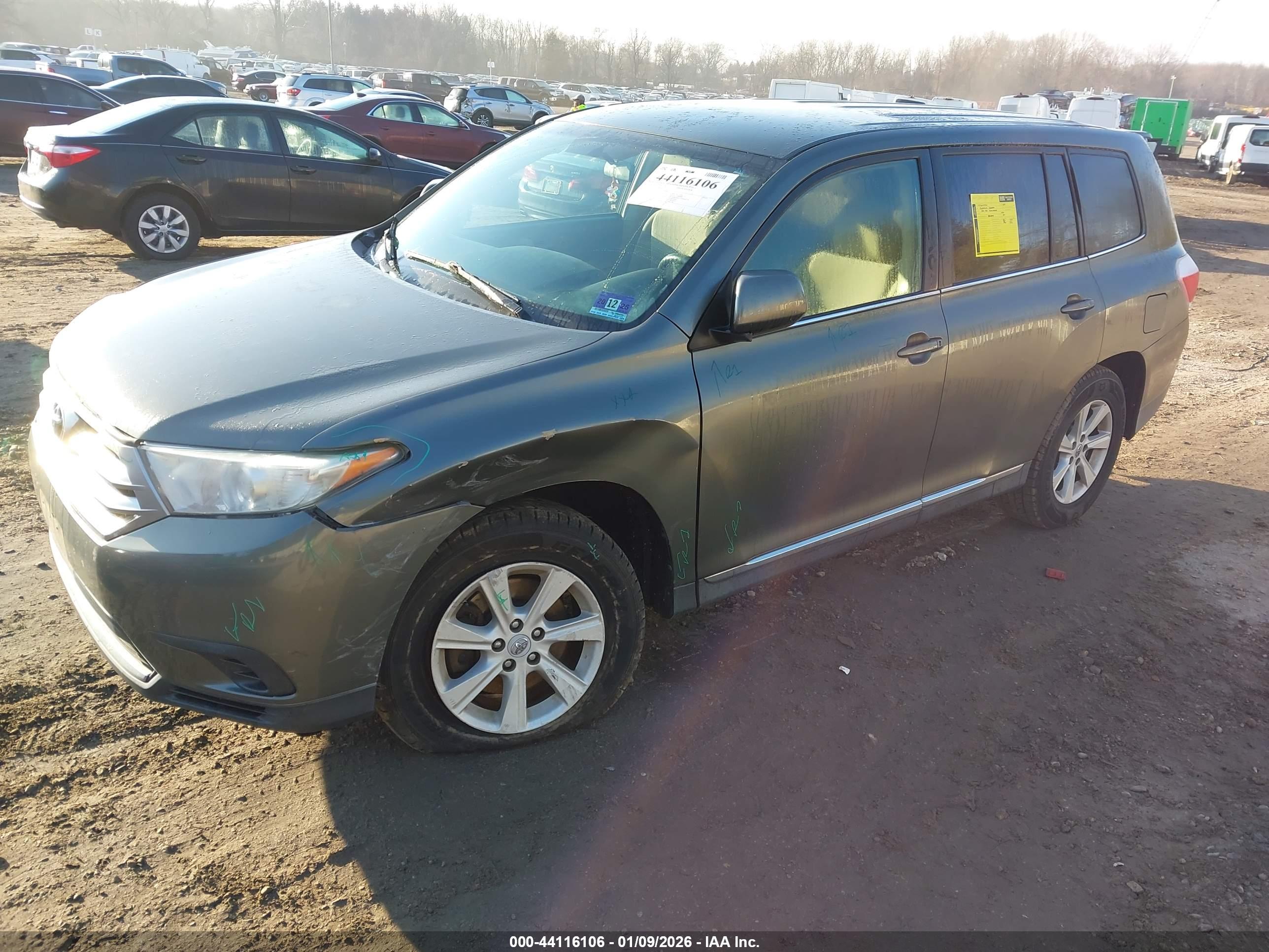 TOYOTA HIGHLANDER image 2