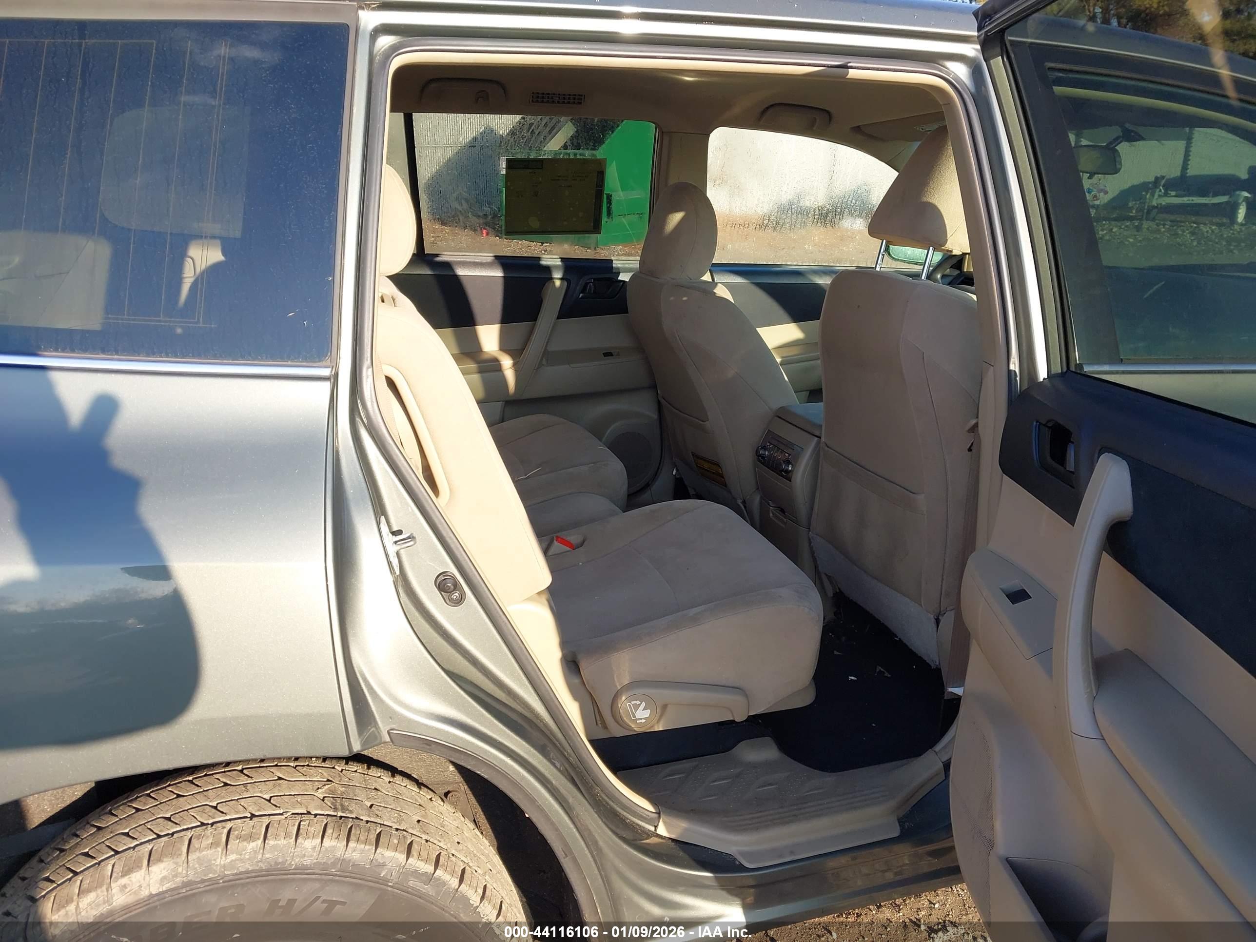 TOYOTA HIGHLANDER image 8